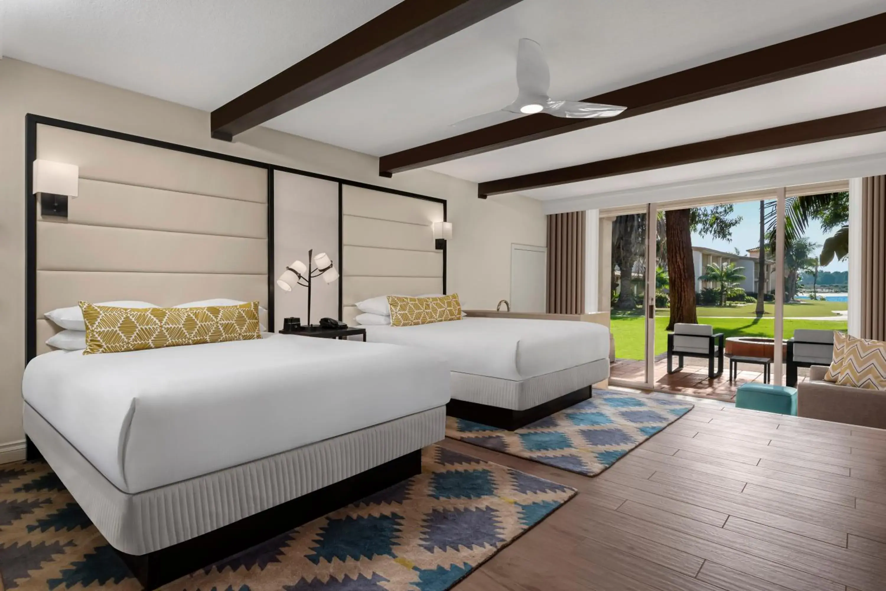 Bed in San Diego Mission Bay Resort Bed in San Diego Mission Bay Resort