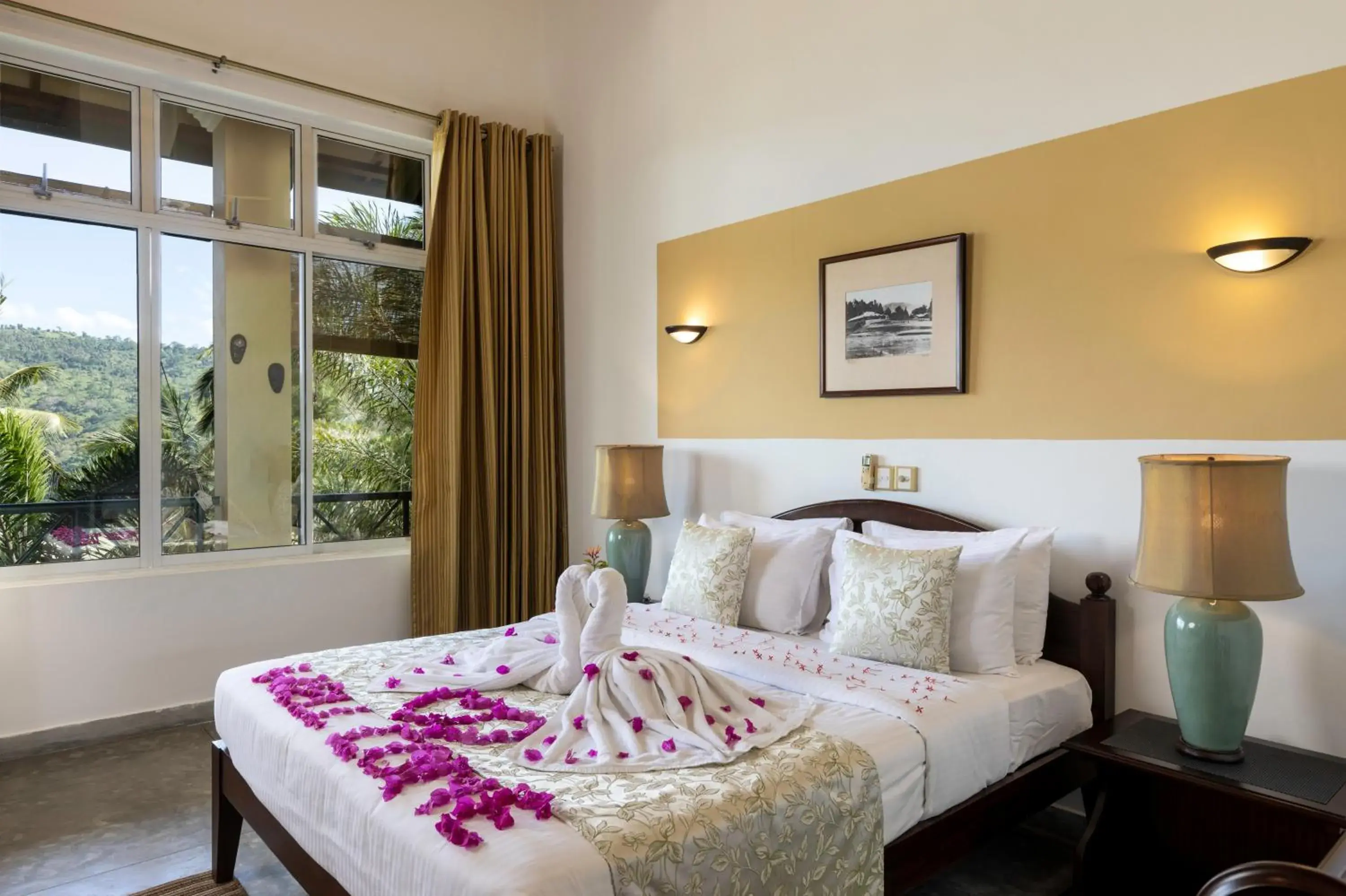Deluxe Double or Twin Room - single occupancy in The Albatross, Kandy Deluxe Double or Twin Room - single occupancy in The Albatross, Kandy