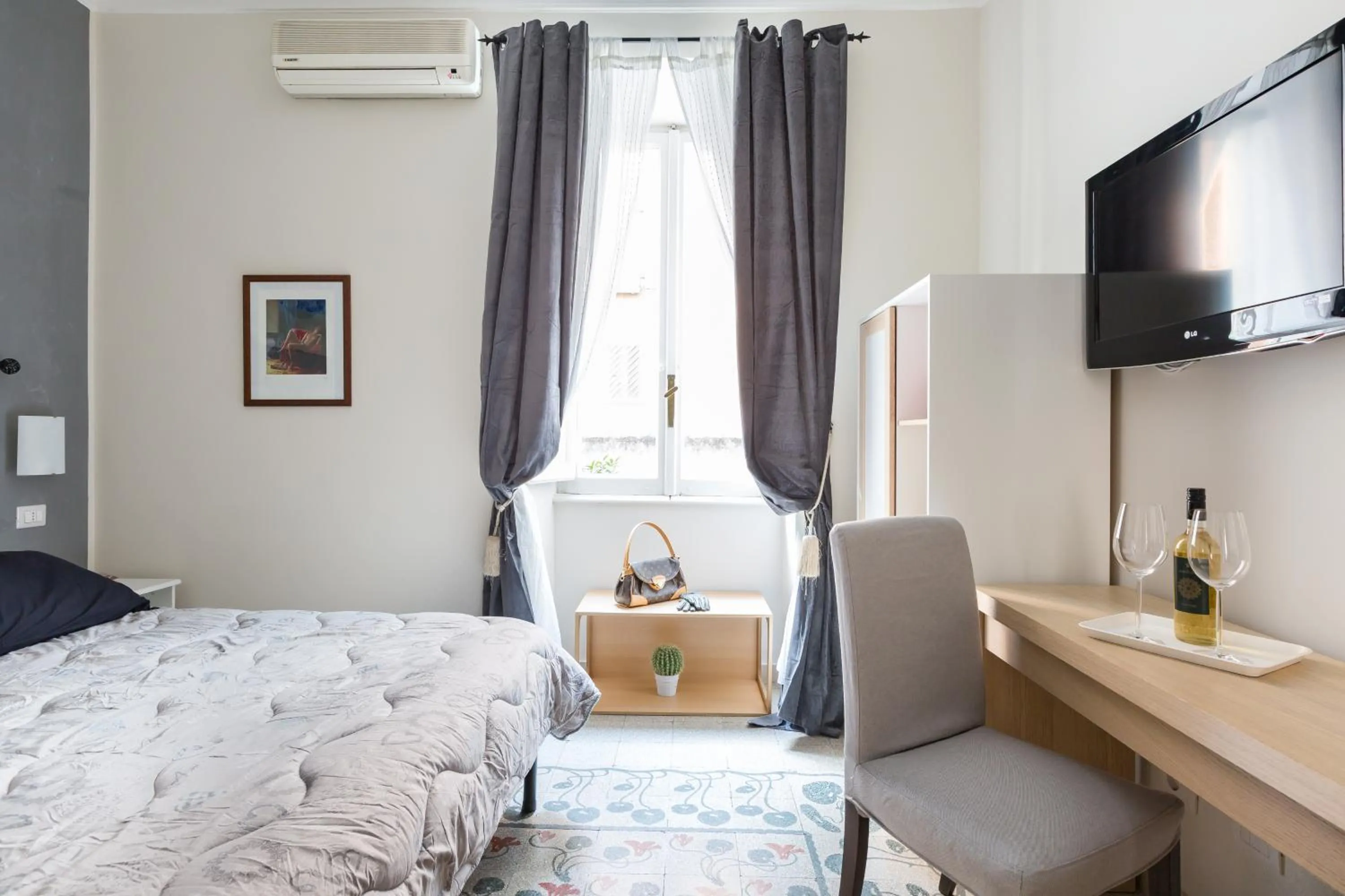 Photo of the whole room, Bed in B&B Calamatta