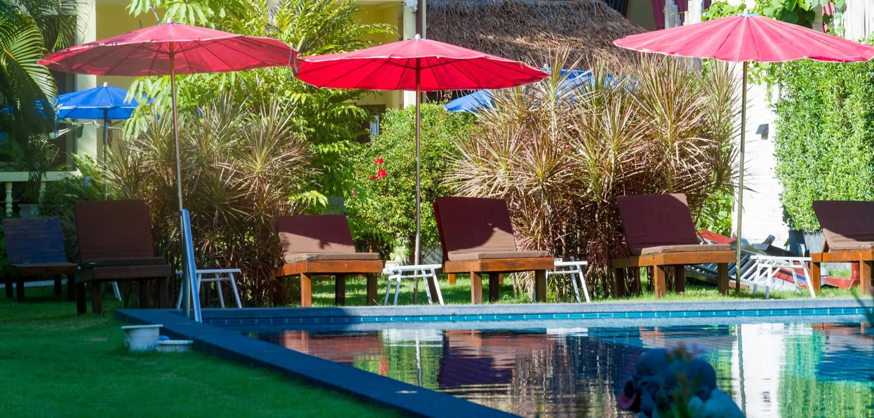 Garden in Austrian Garden Hotel & Restaurant Patong