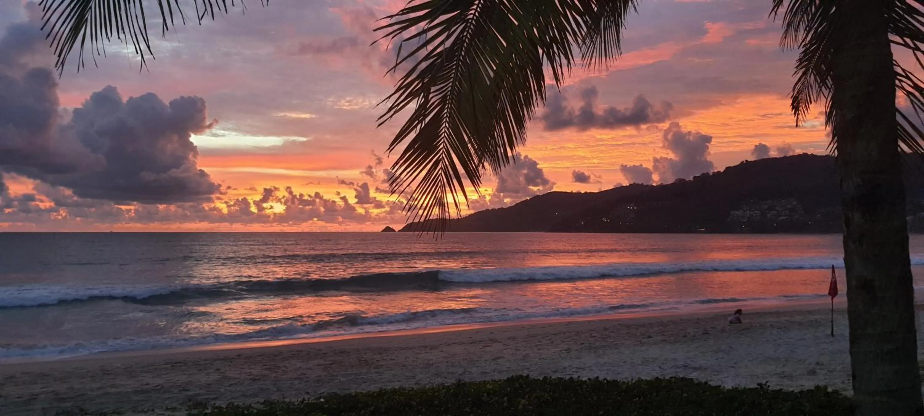 Property building in Austrian Garden Hotel & Restaurant Patong