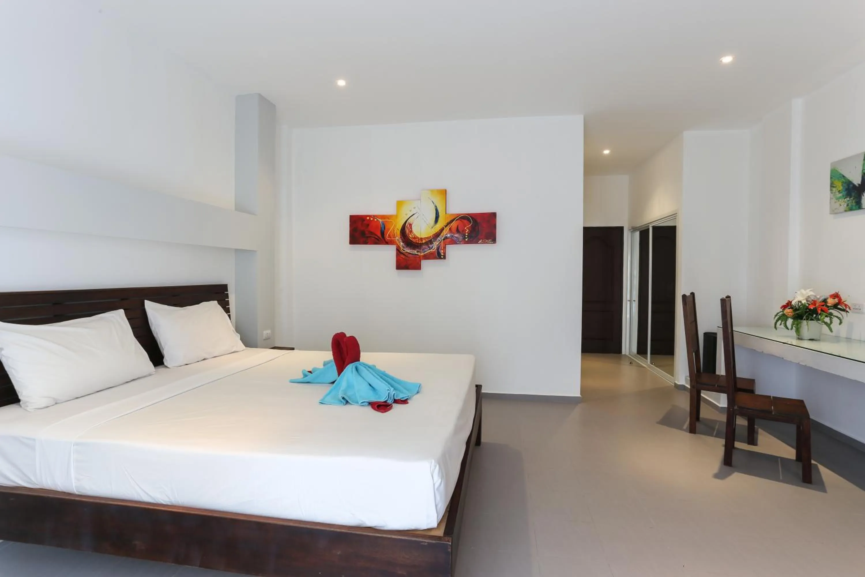 Photo of the whole room, Bed in Austrian Garden Hotel & Restaurant Patong