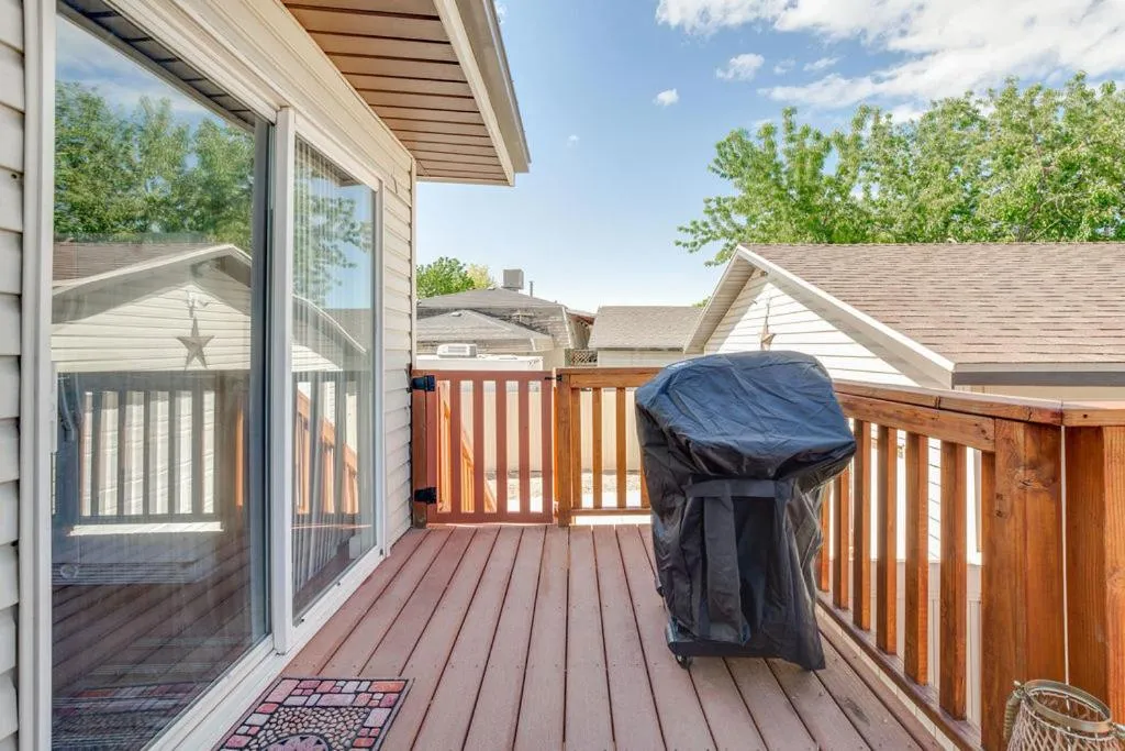 BBQ facilities in Fly Away Home