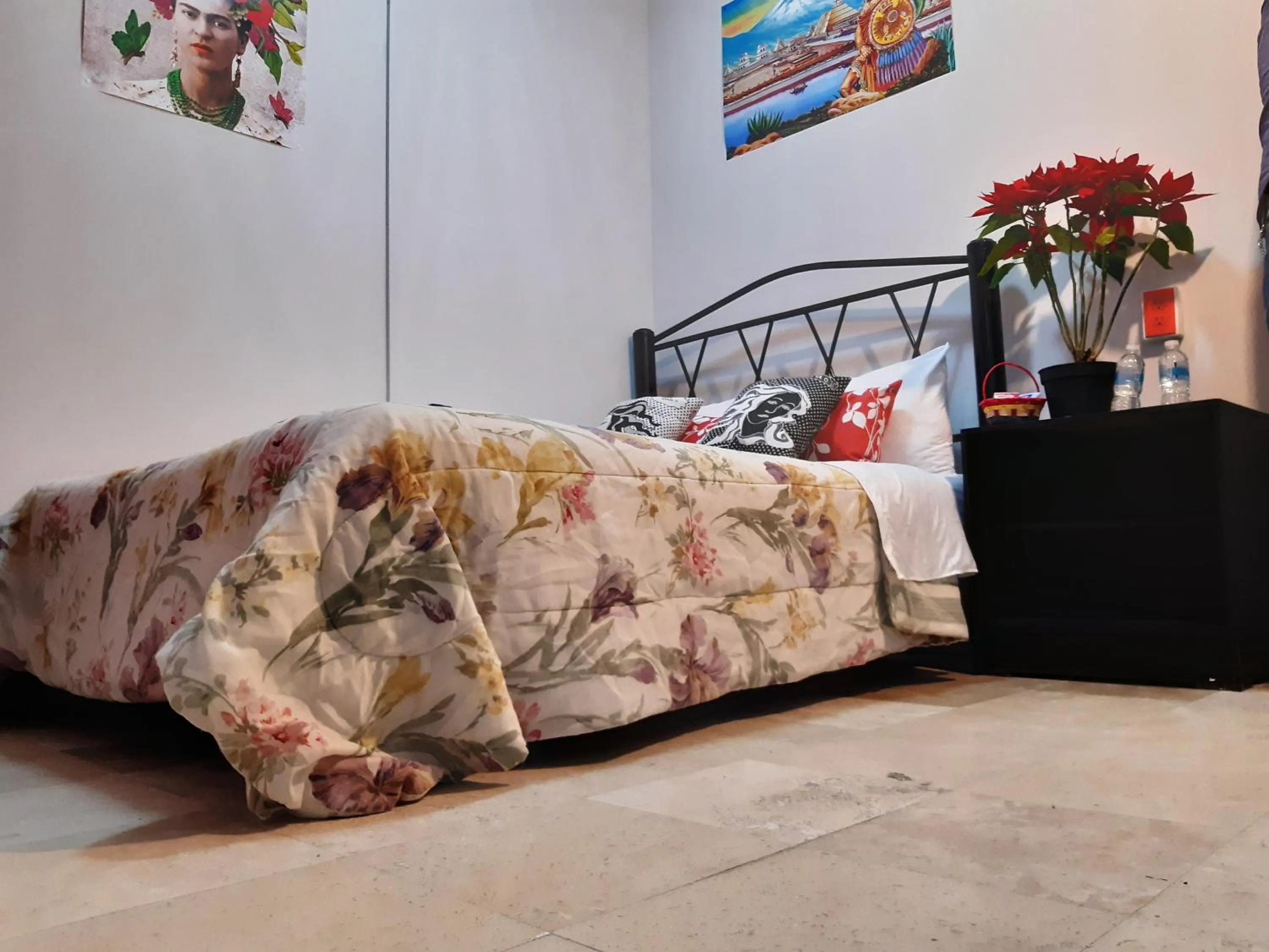 Bed in Alameda House