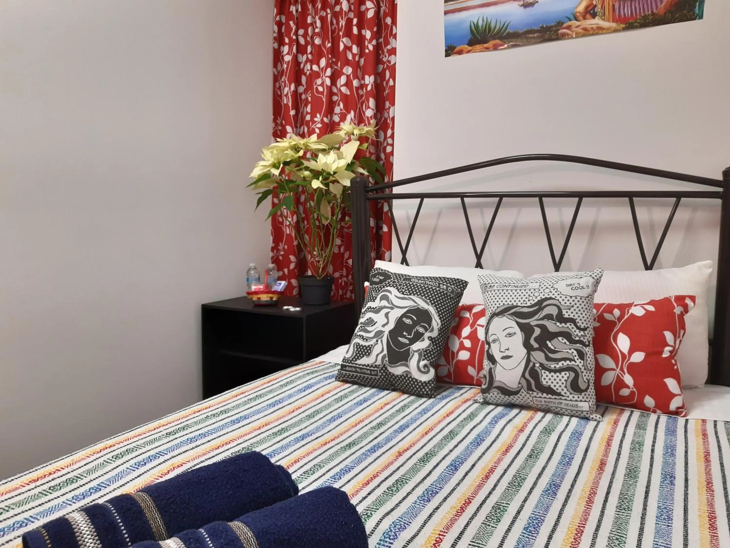 Bed in Alameda House