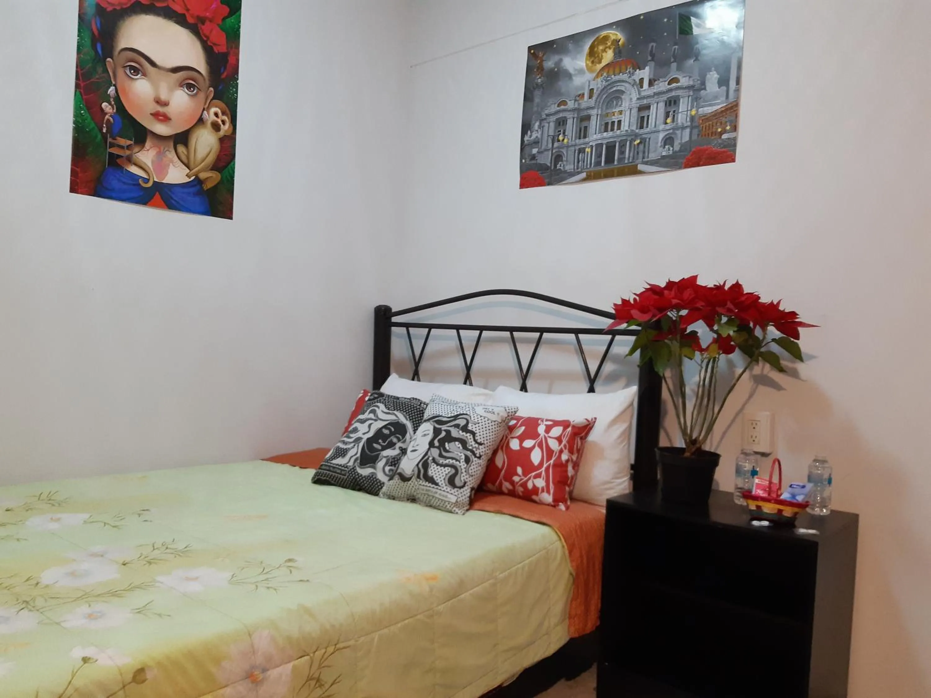 Bed in Alameda House