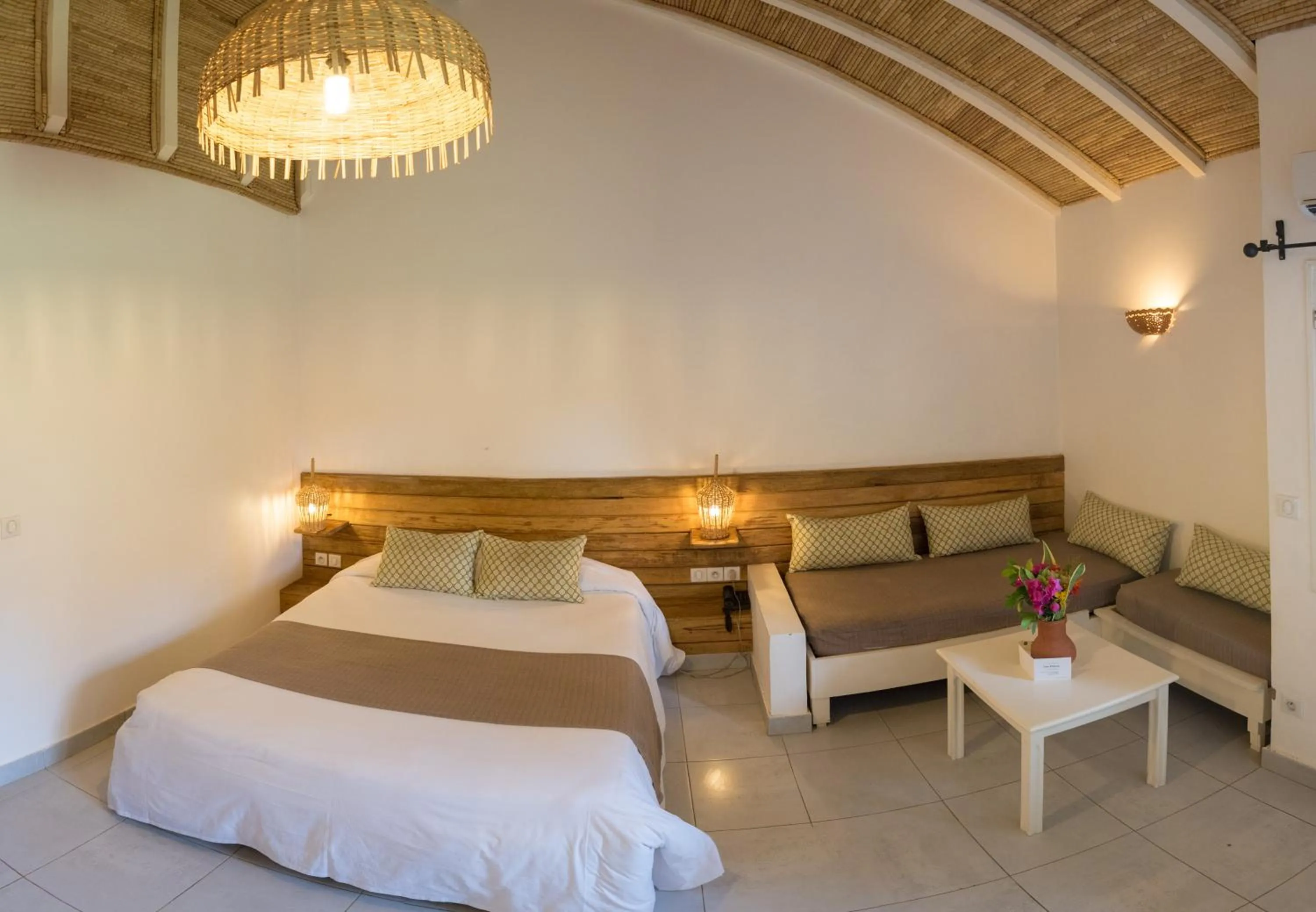 Bedroom, Bed in Le Saly Hotel & Hotel Club Filaos - All Inclusive