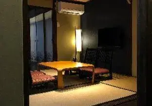 Bed in Kyoto Miyabi Inn