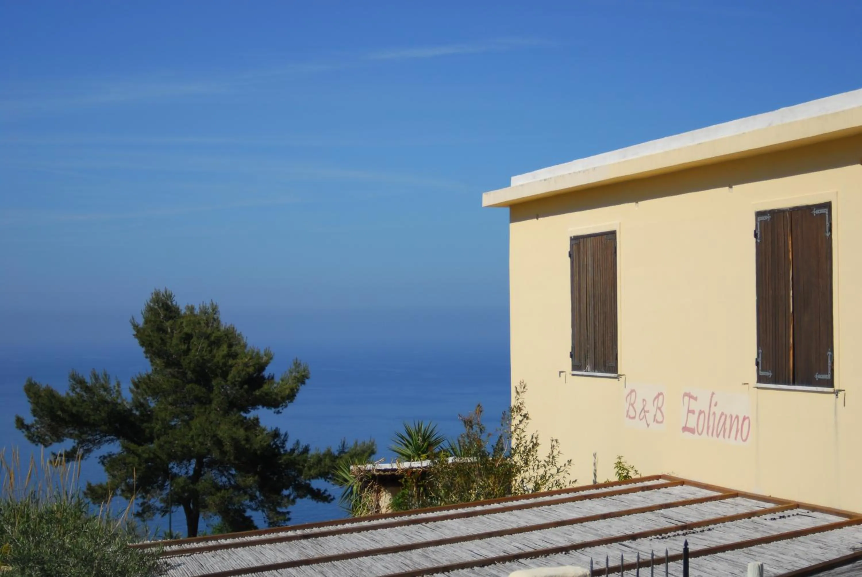 Facade/entrance in Eoliano B&B