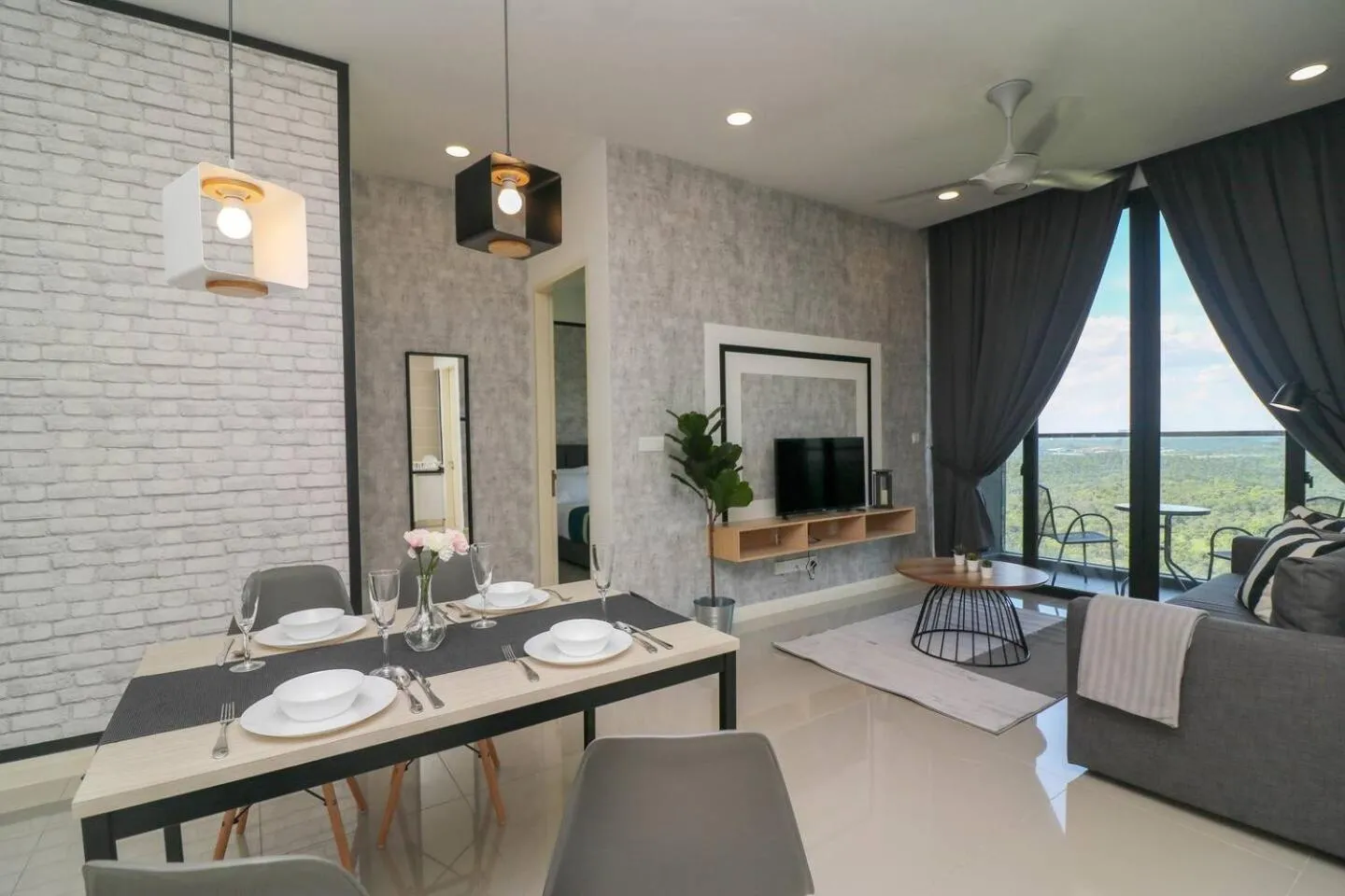 TV and multimedia in D'Pristine Suites by RR JBcity