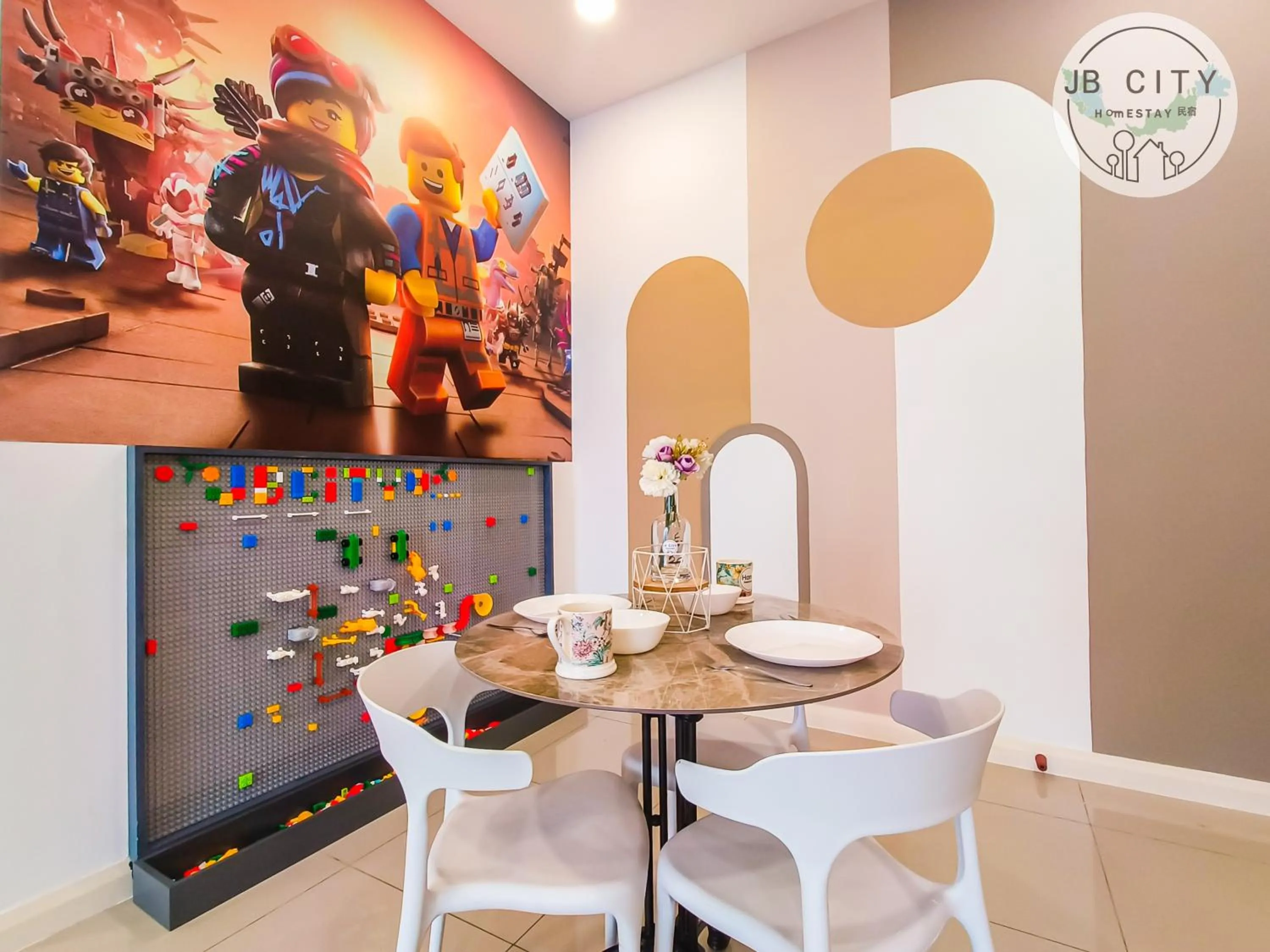 Decorative detail in D'Pristine Suites by RR JBcity