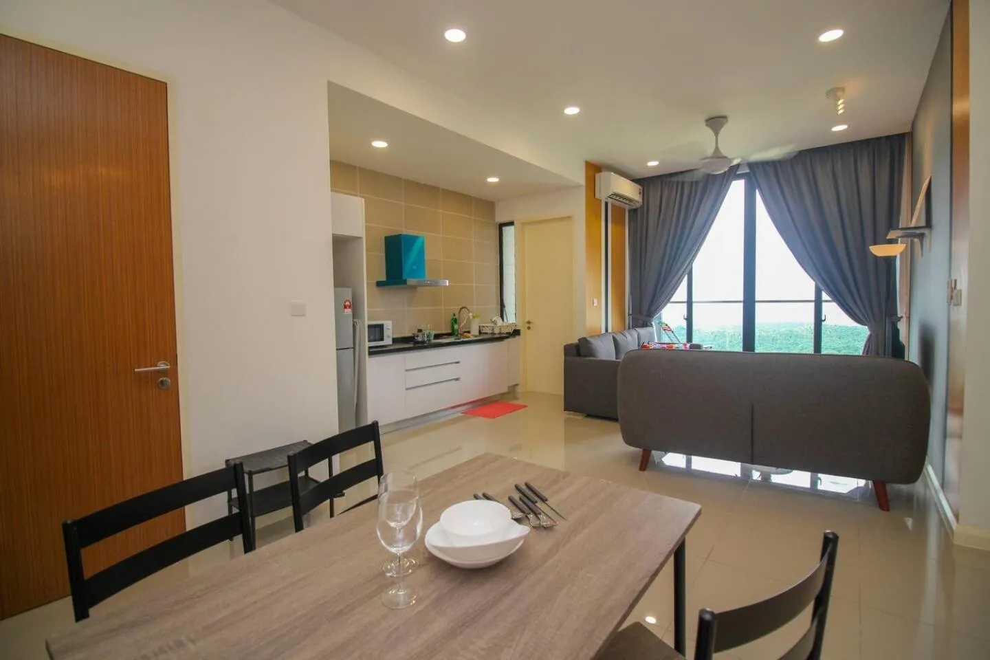 Living room in D'Pristine Suites by RR JBcity