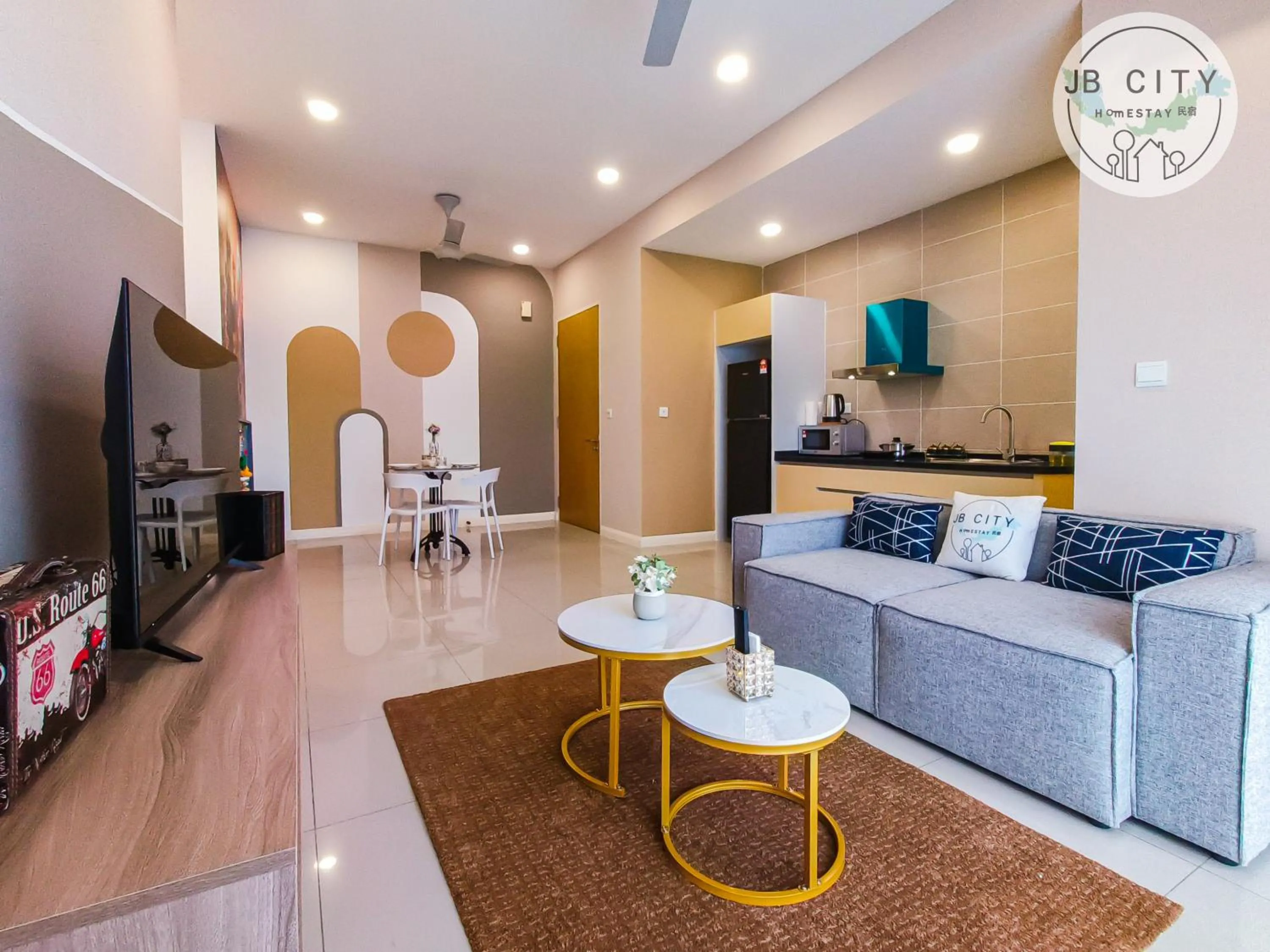 TV and multimedia in D'Pristine Suites by RR JBcity