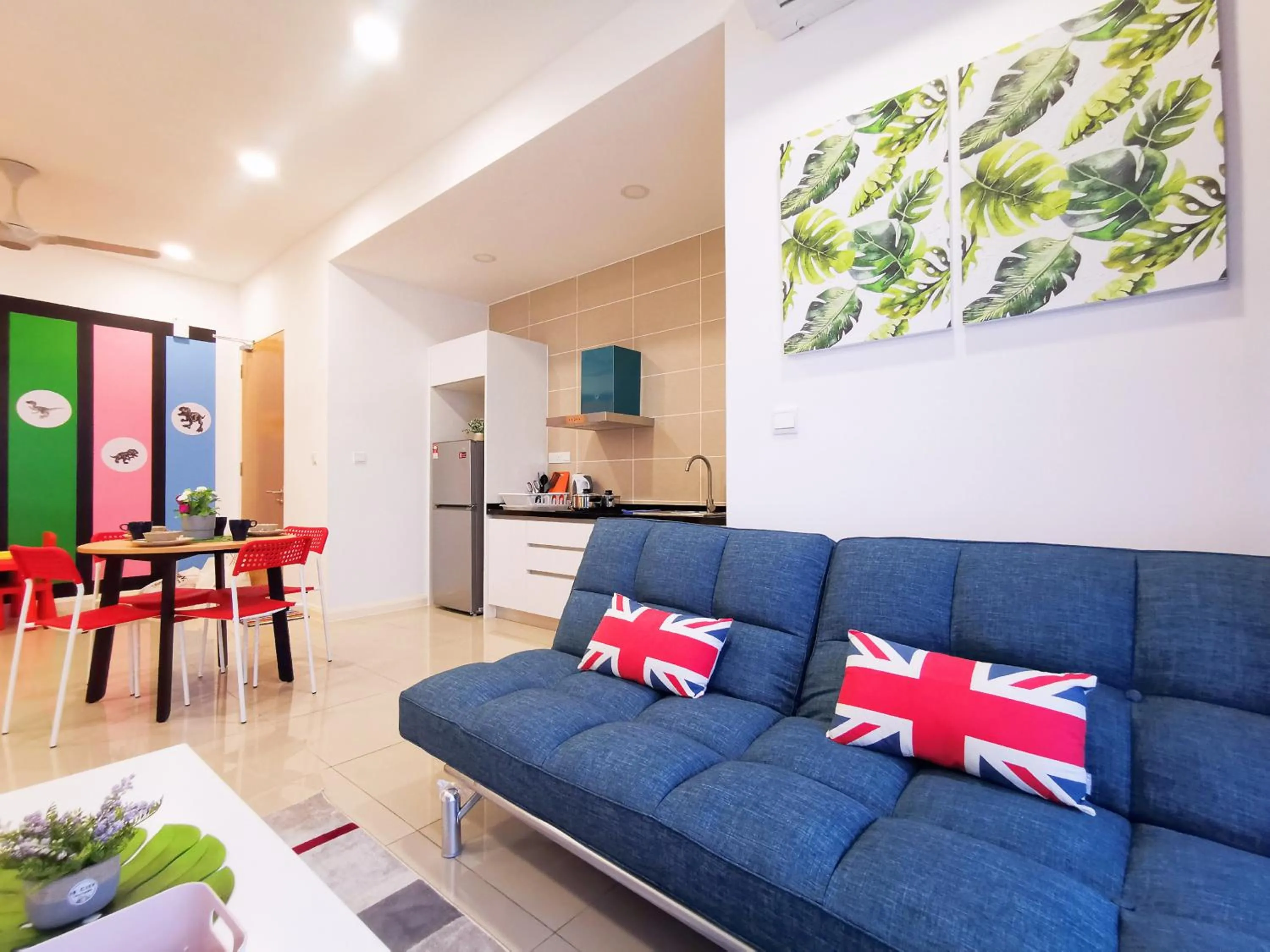 Living room in D'Pristine Suites by RR JBcity