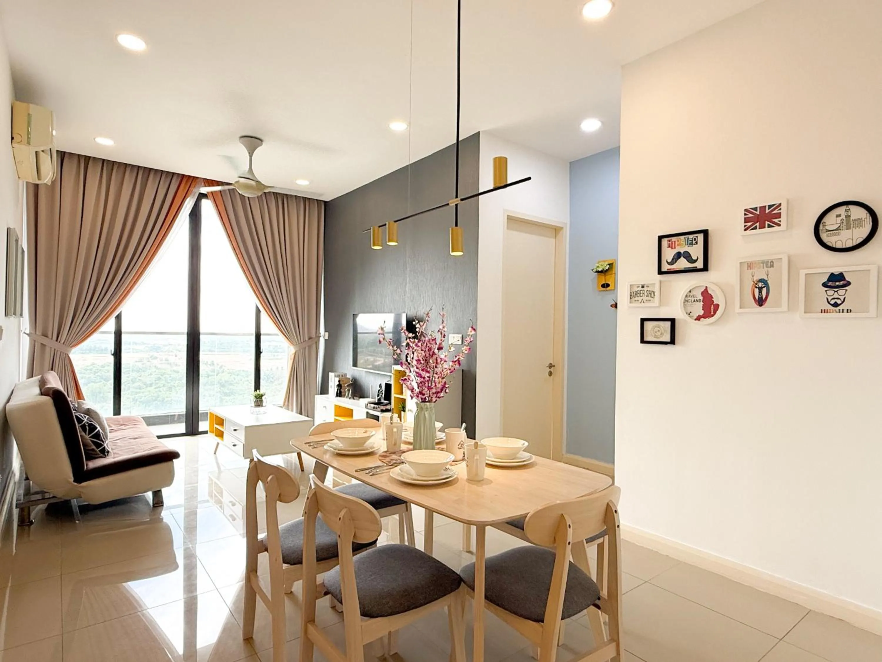 Living room in D'Pristine Suites by RR JBcity