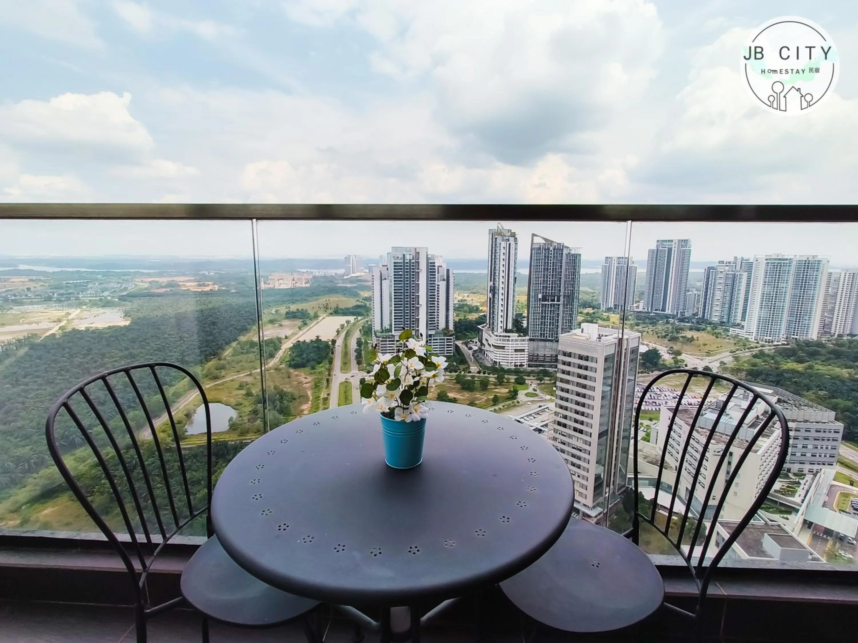 Balcony/Terrace in D'Pristine Suites by RR JBcity