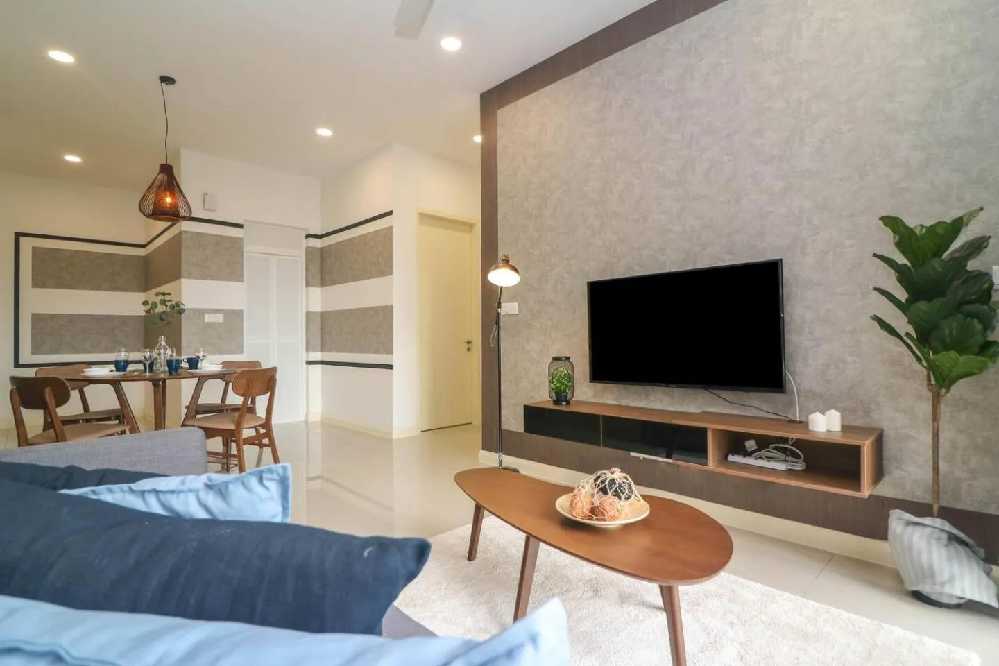 D'Pristine Suites by RR JBcity