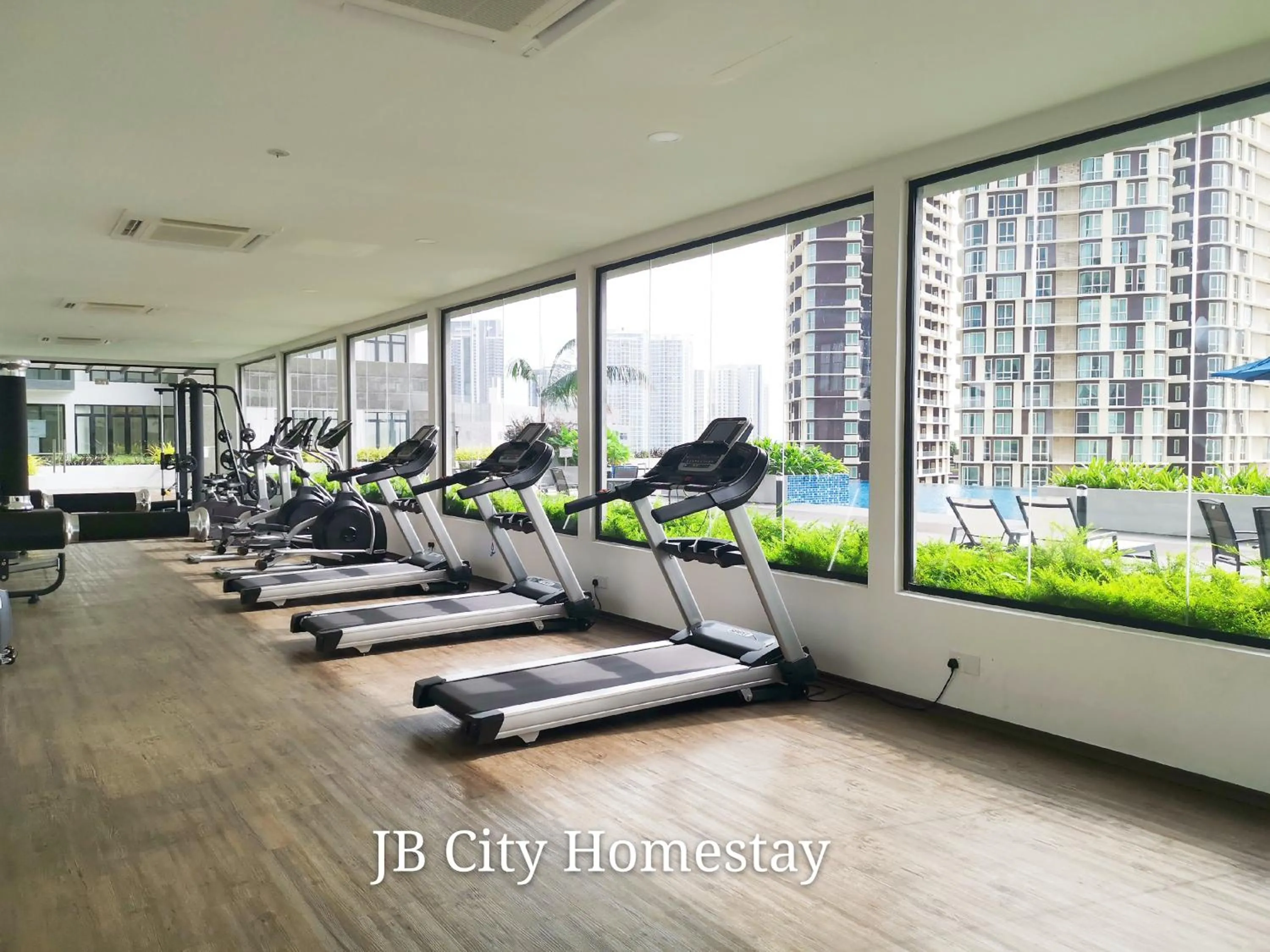 Fitness centre/facilities in D'Pristine Suites by RR JBcity