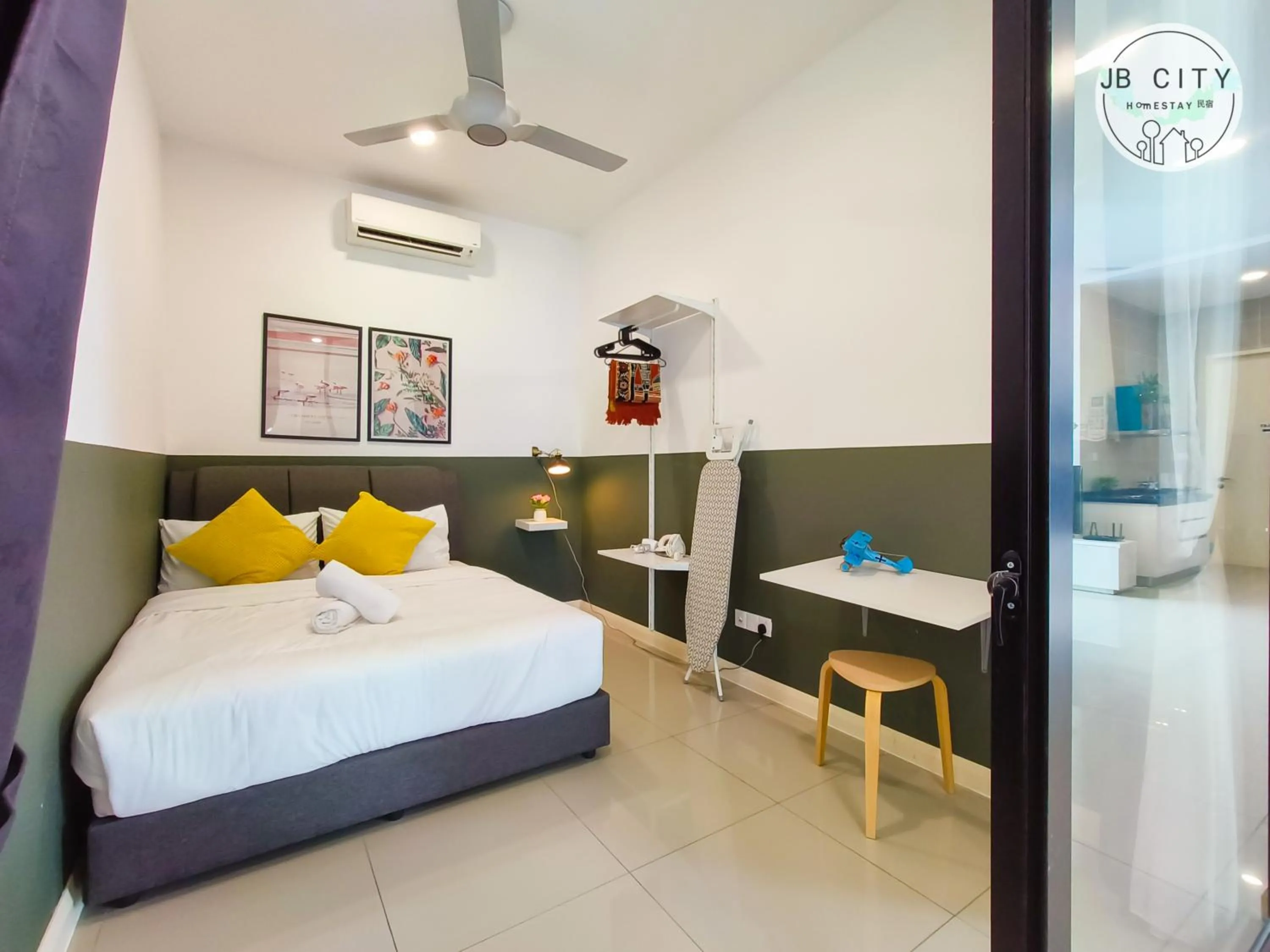 Bed in D'Pristine Suites by RR JBcity