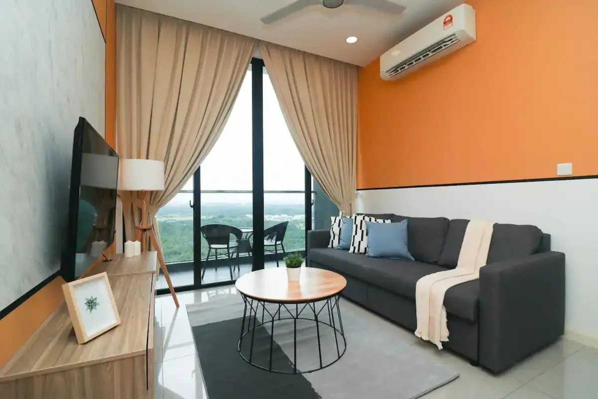 TV and multimedia in D'Pristine Suites by RR JBcity