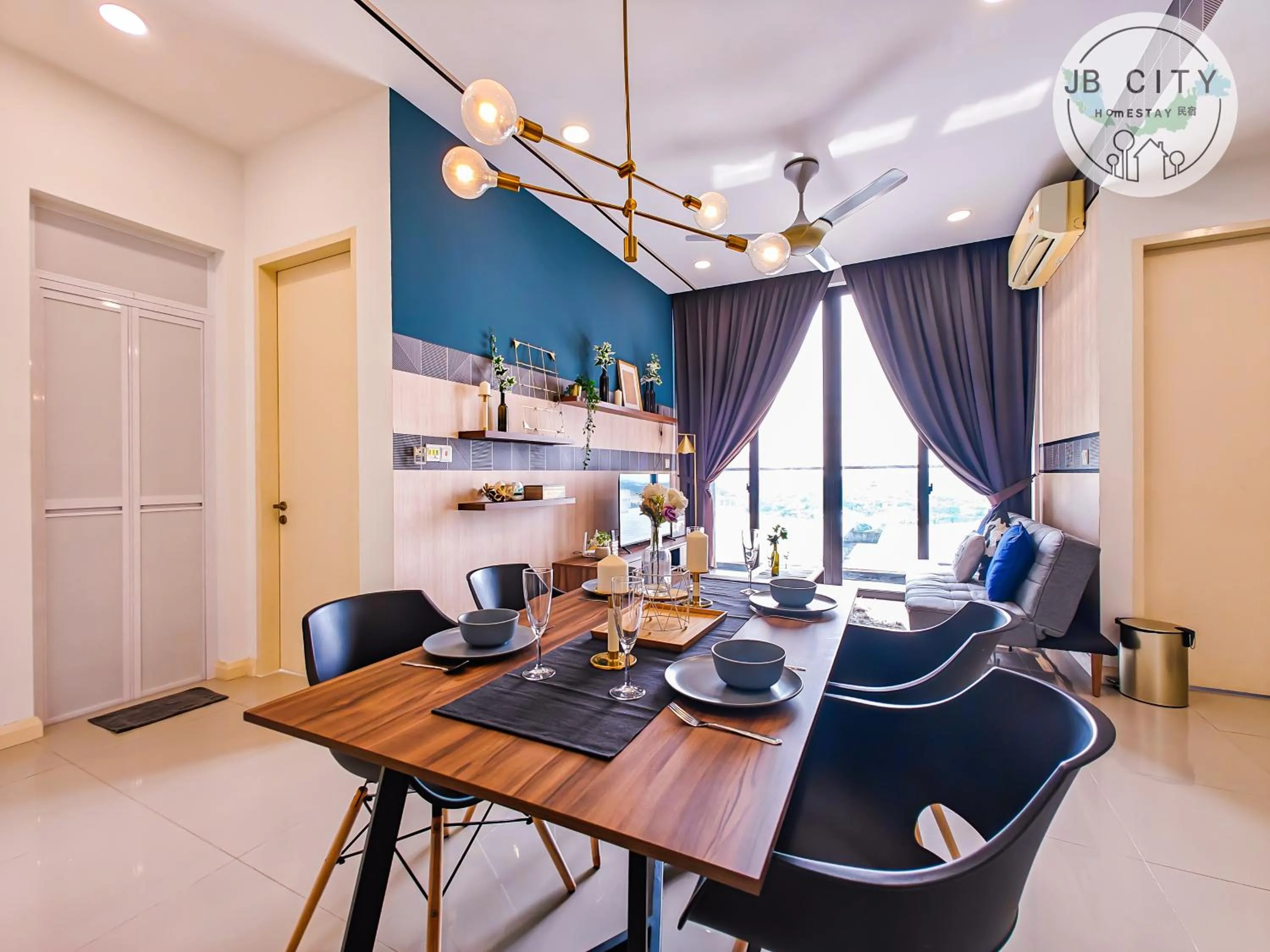 Living room in D'Pristine Suites by RR JBcity