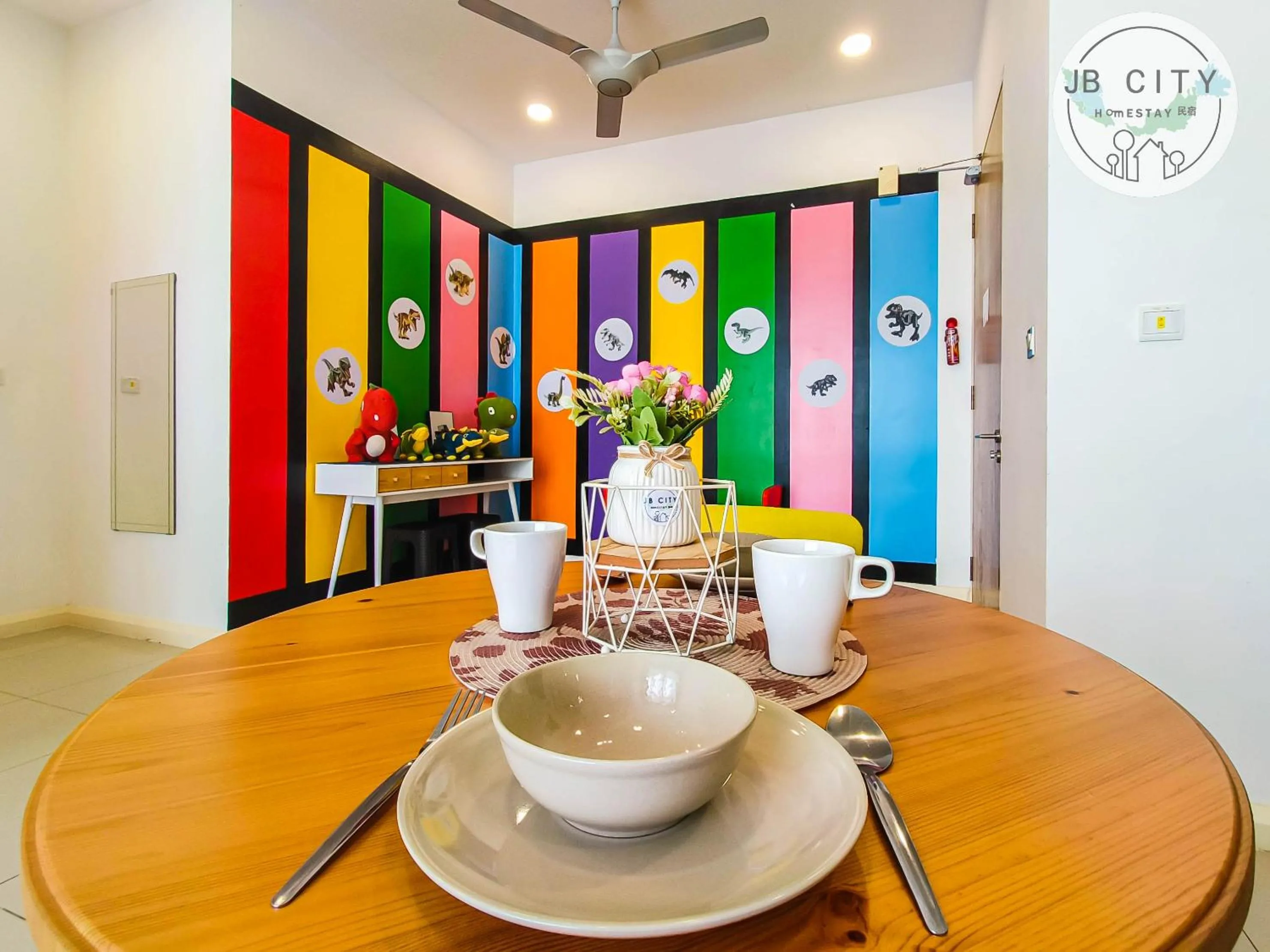 Dining area in D'Pristine Suites by RR JBcity