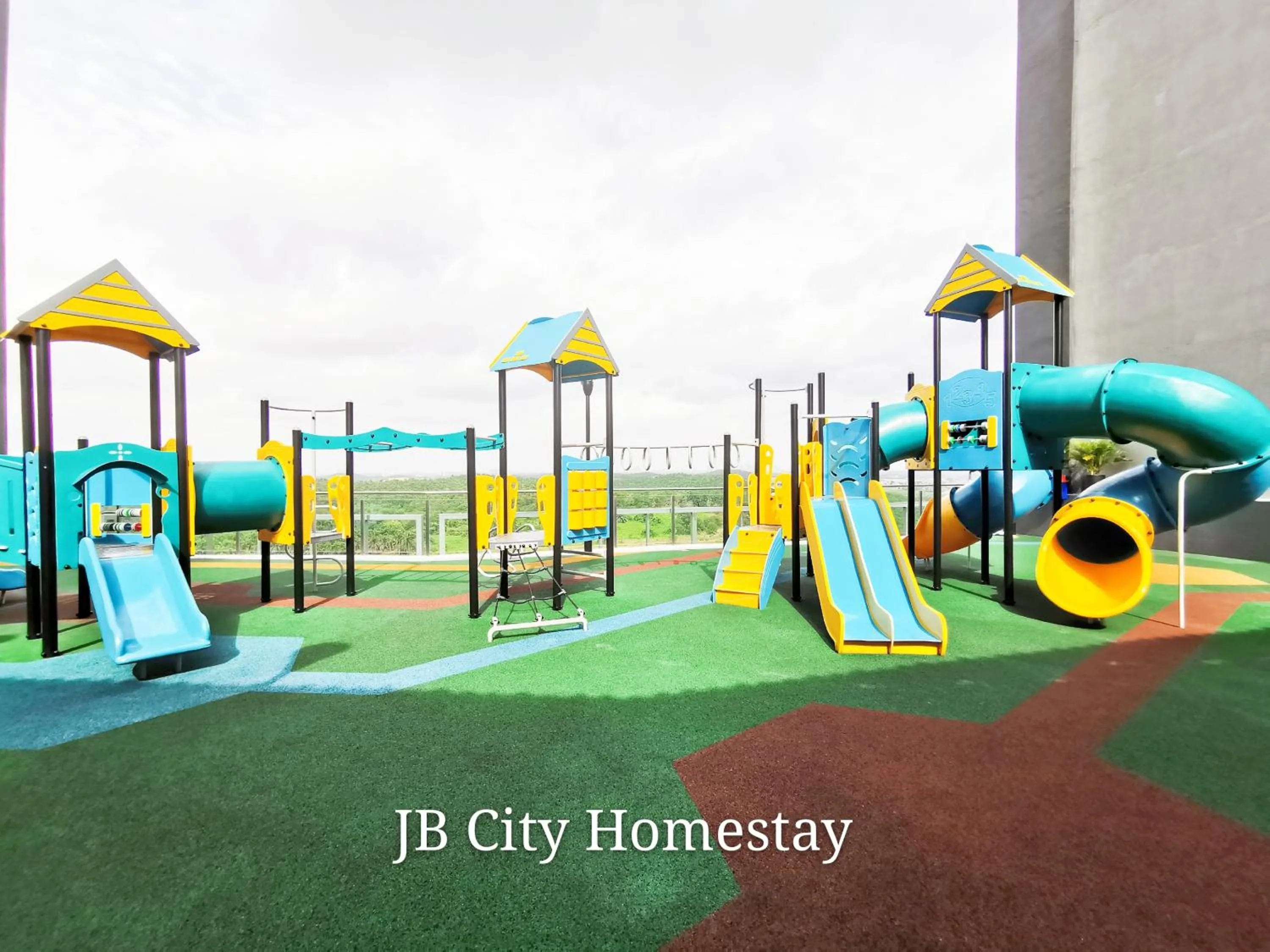 Children play ground in D'Pristine Suites by RR JBcity