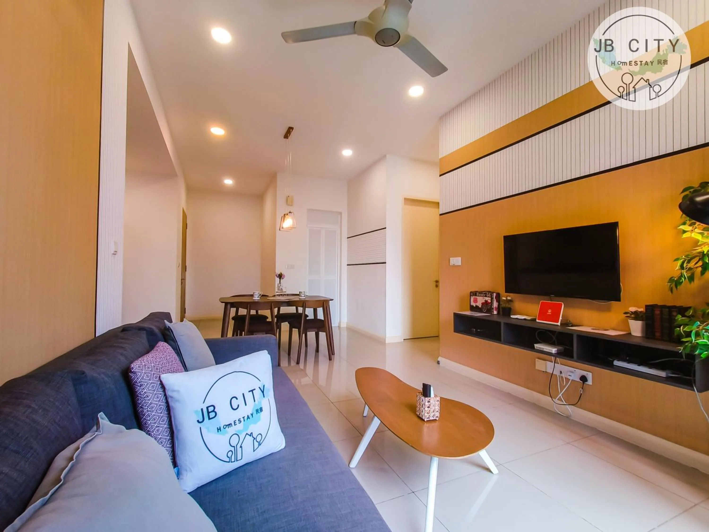 TV and multimedia in D'Pristine Suites by RR JBcity