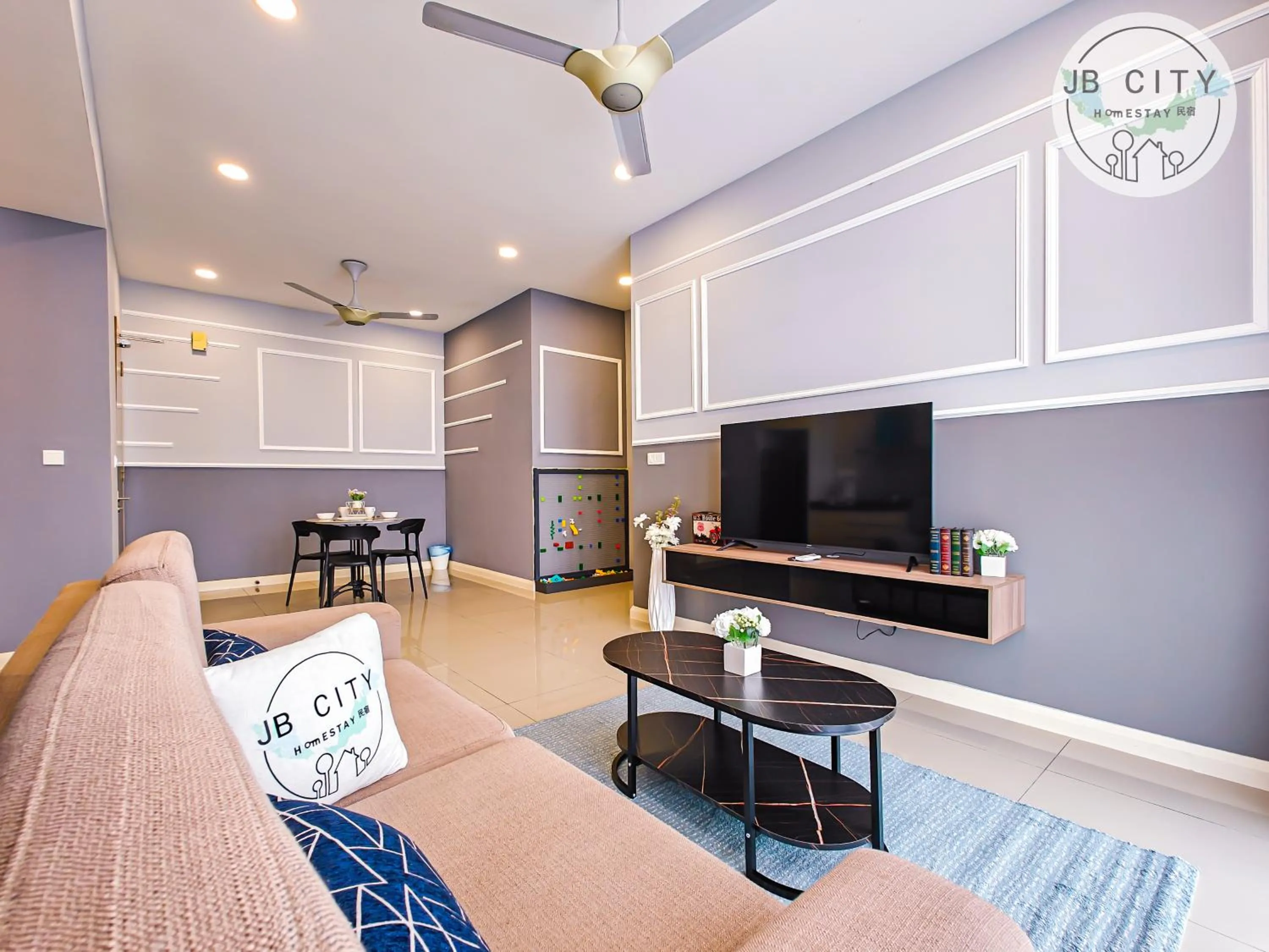 TV and multimedia in D'Pristine Suites by RR JBcity