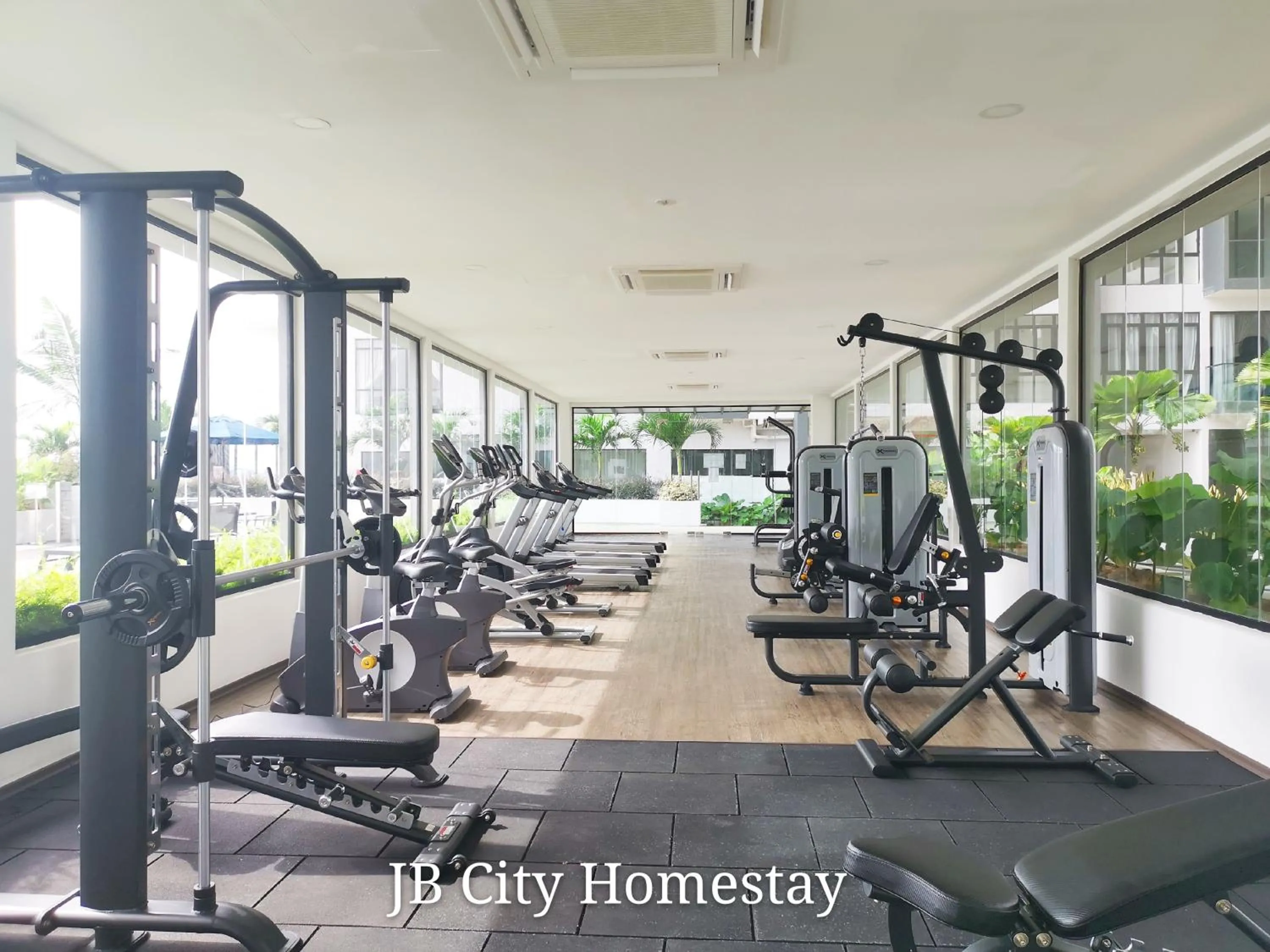Fitness centre/facilities in D'Pristine Suites by RR JBcity