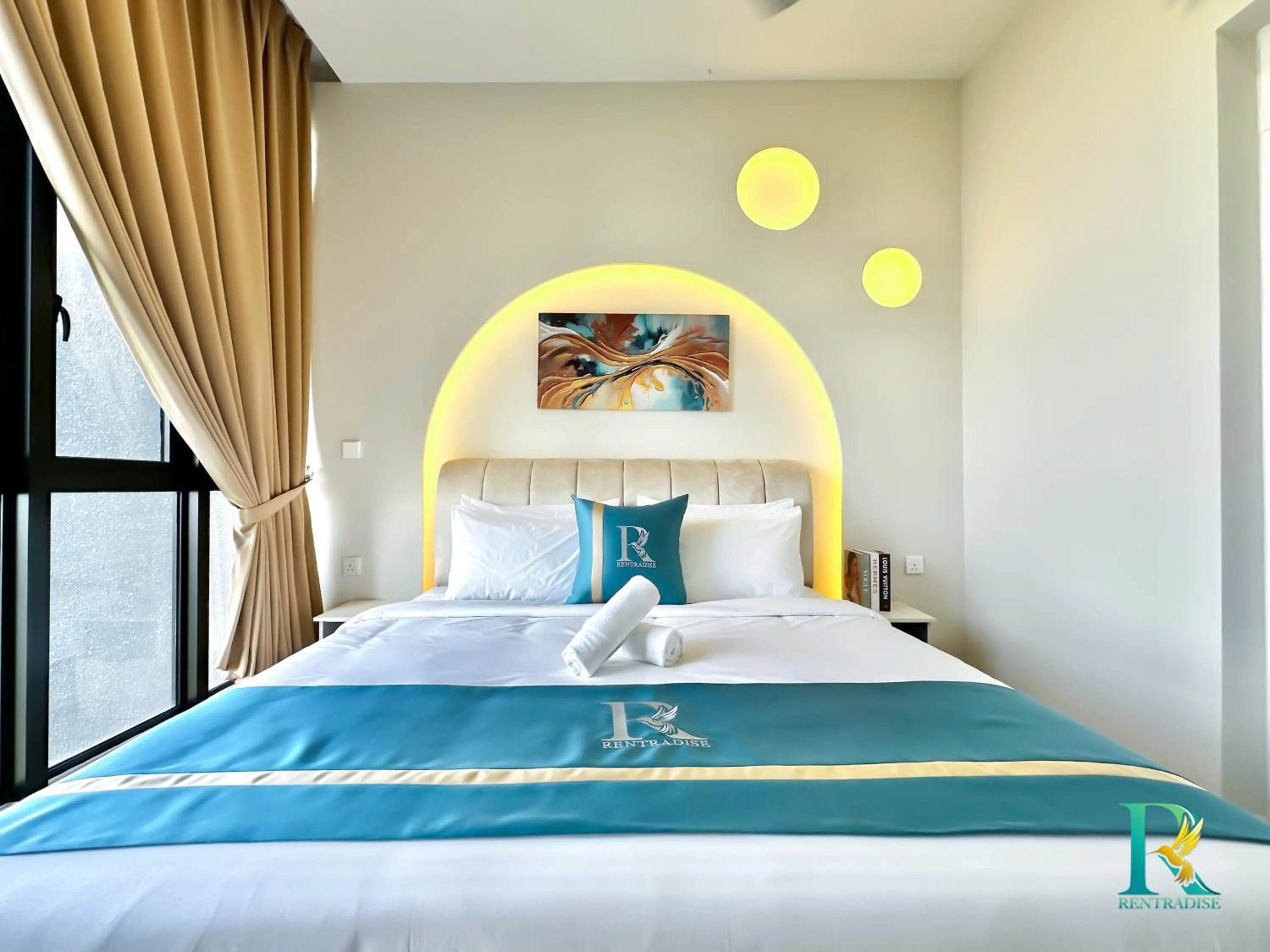 Bed in D'Pristine Suites by RR JBcity