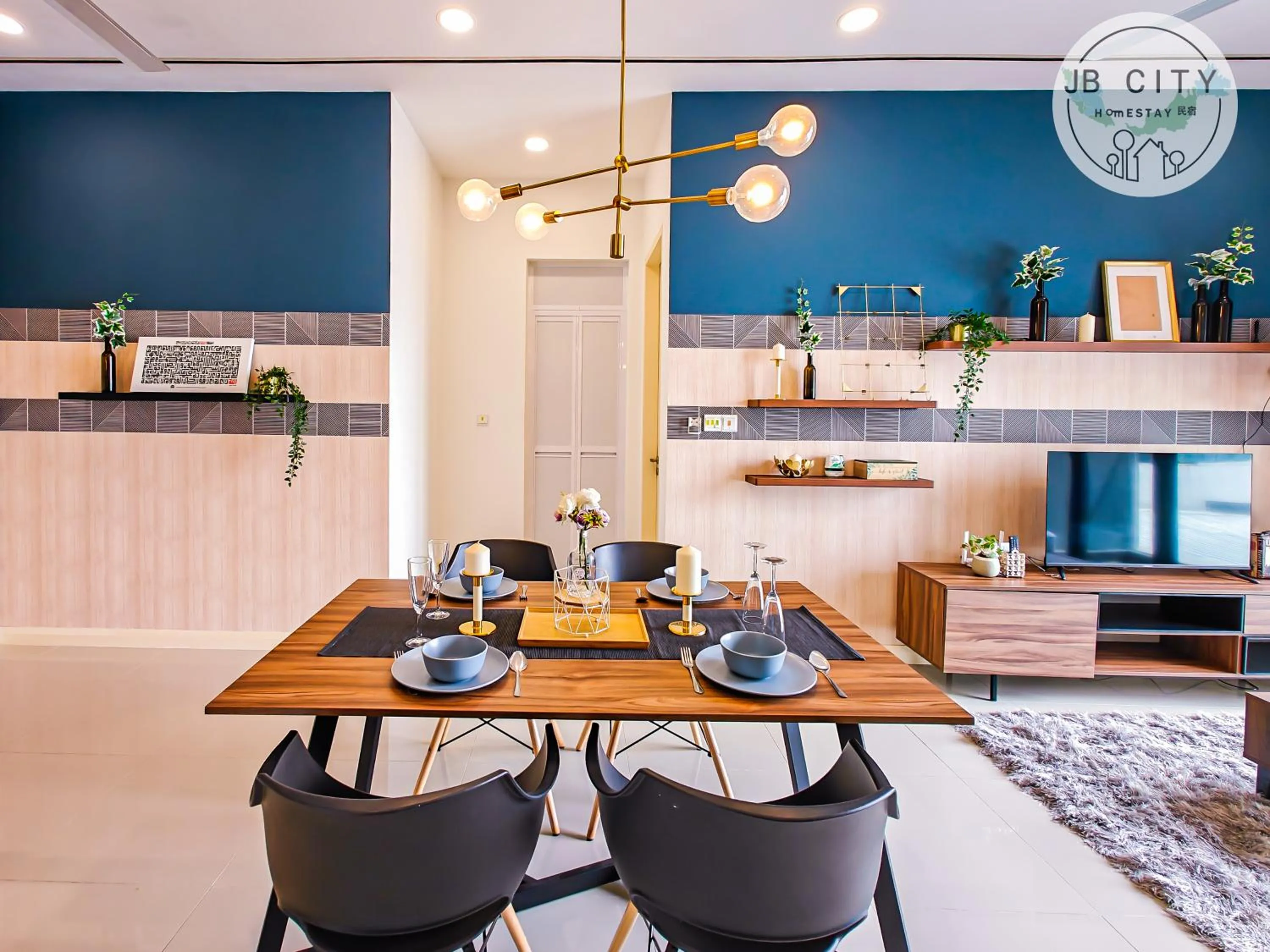 Dining area in D'Pristine Suites by RR JBcity