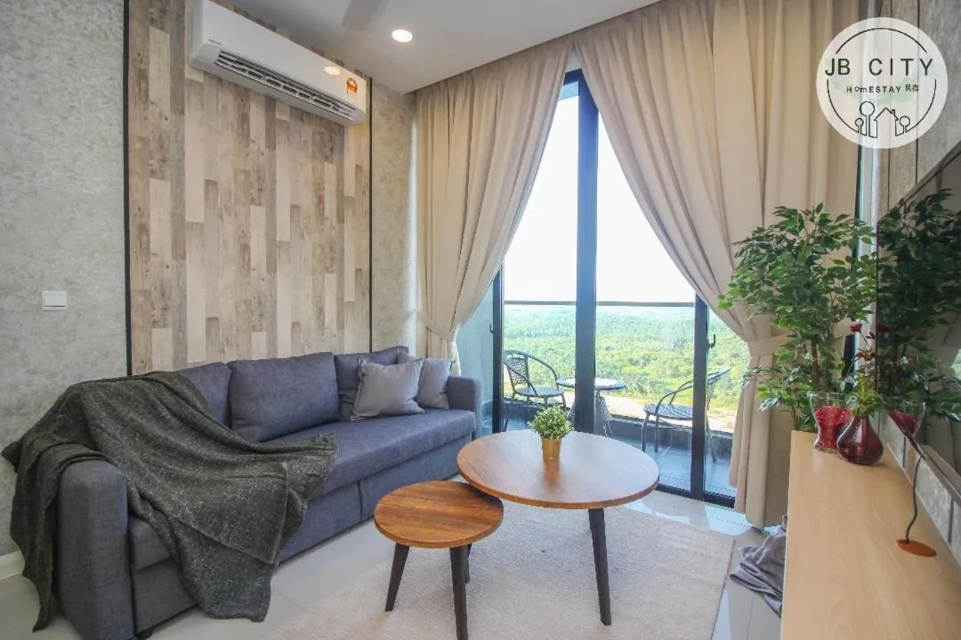 Living room in D'Pristine Suites by RR JBcity