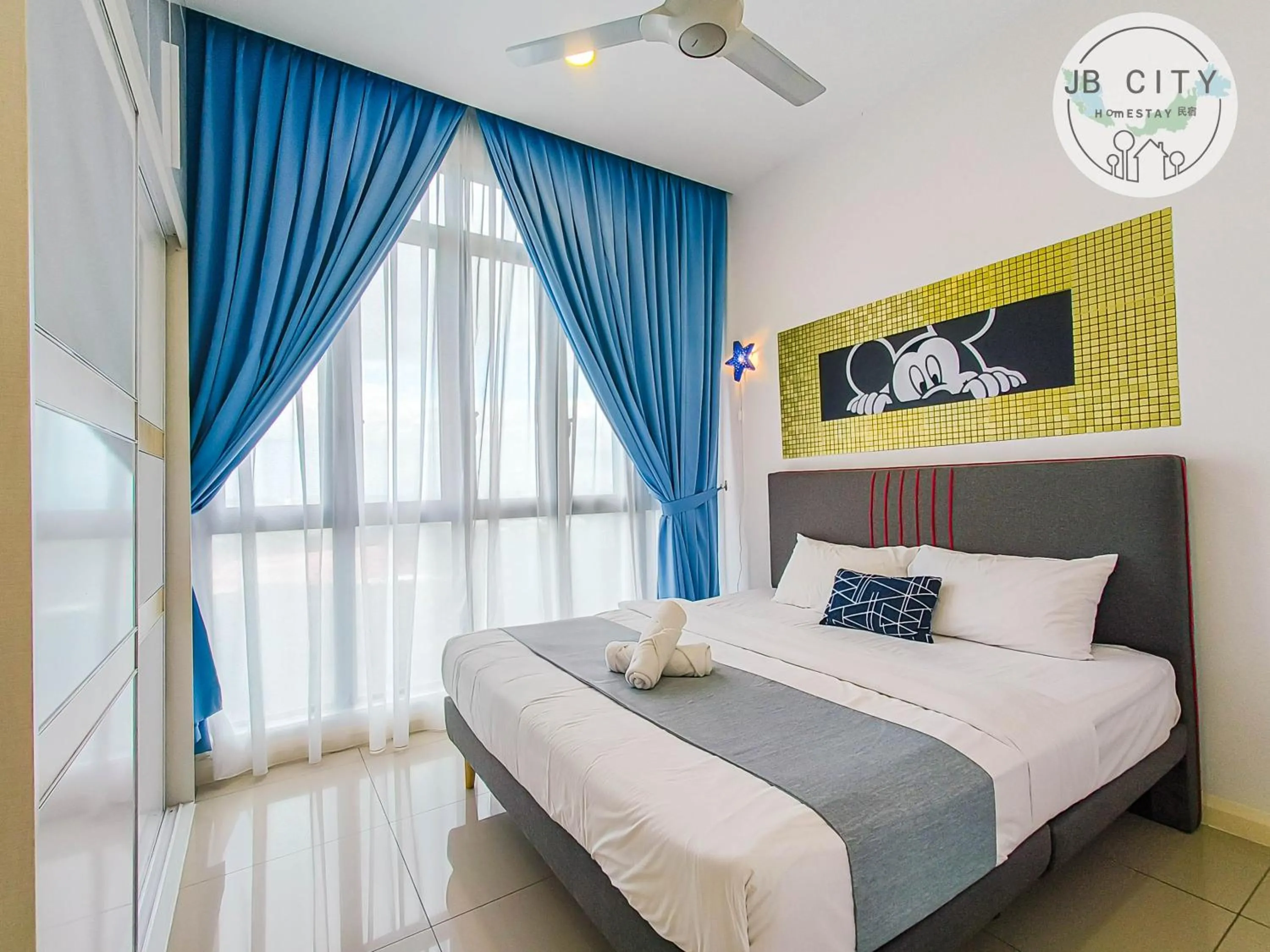 Bed in D'Pristine Suites by RR JBcity