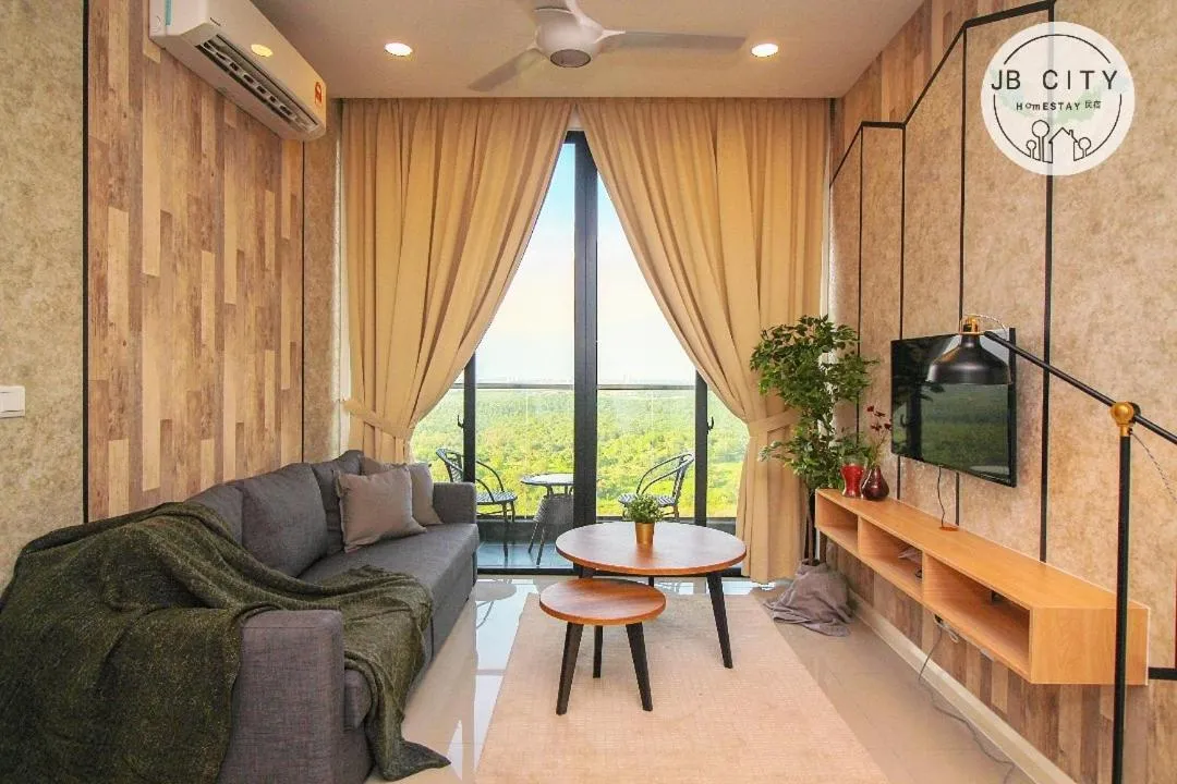 TV and multimedia in D'Pristine Suites by RR JBcity
