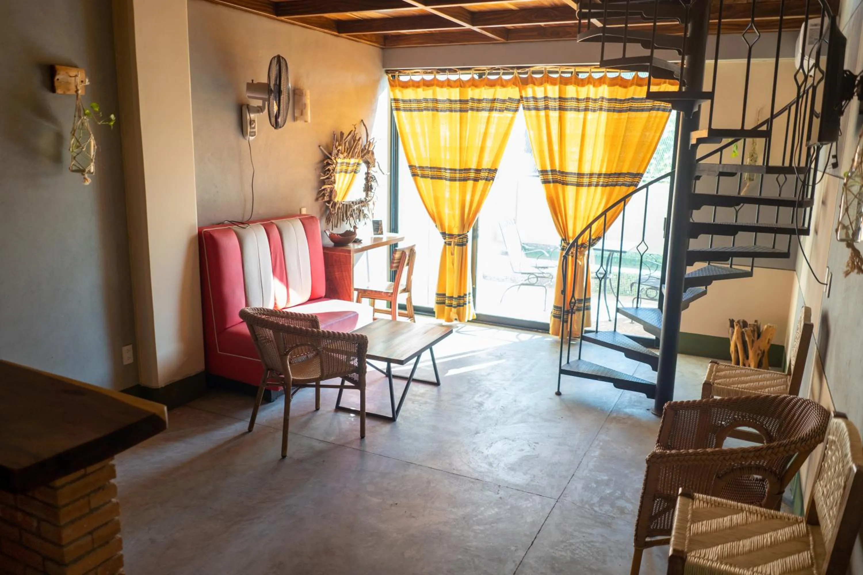 Madre Tierra Hotel & Coworking