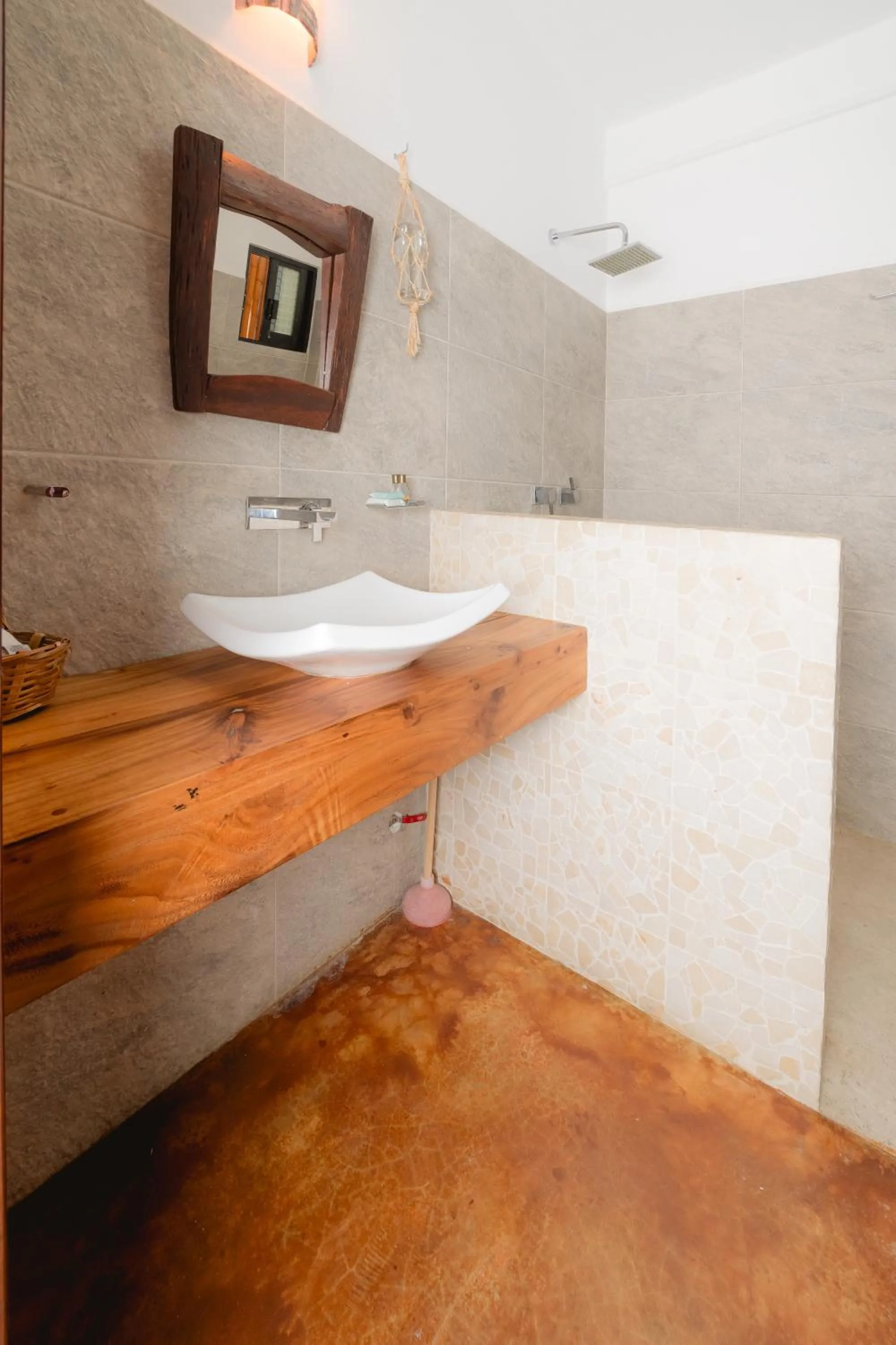 Madre Tierra Hotel & Coworking