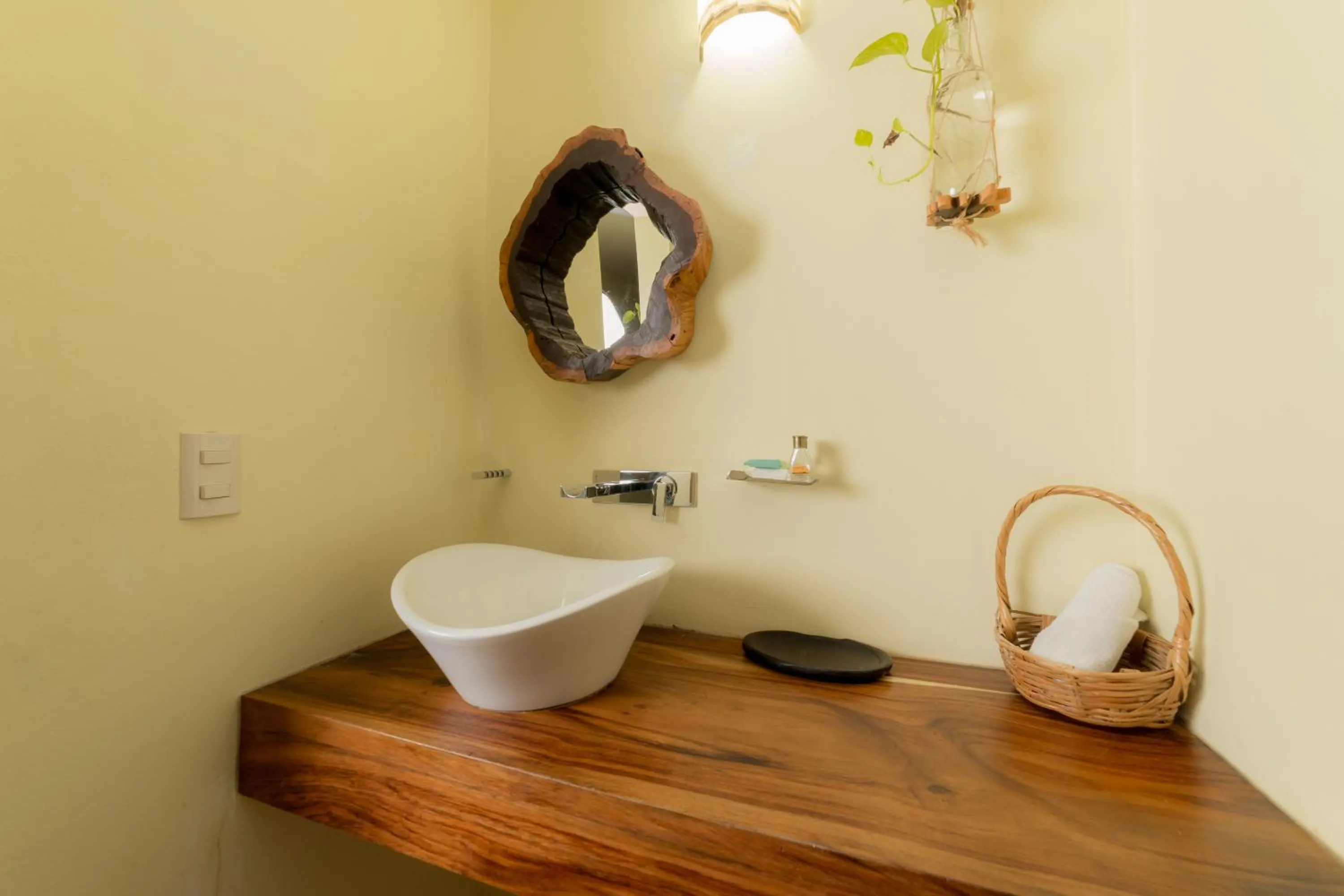 Madre Tierra Hotel & Coworking