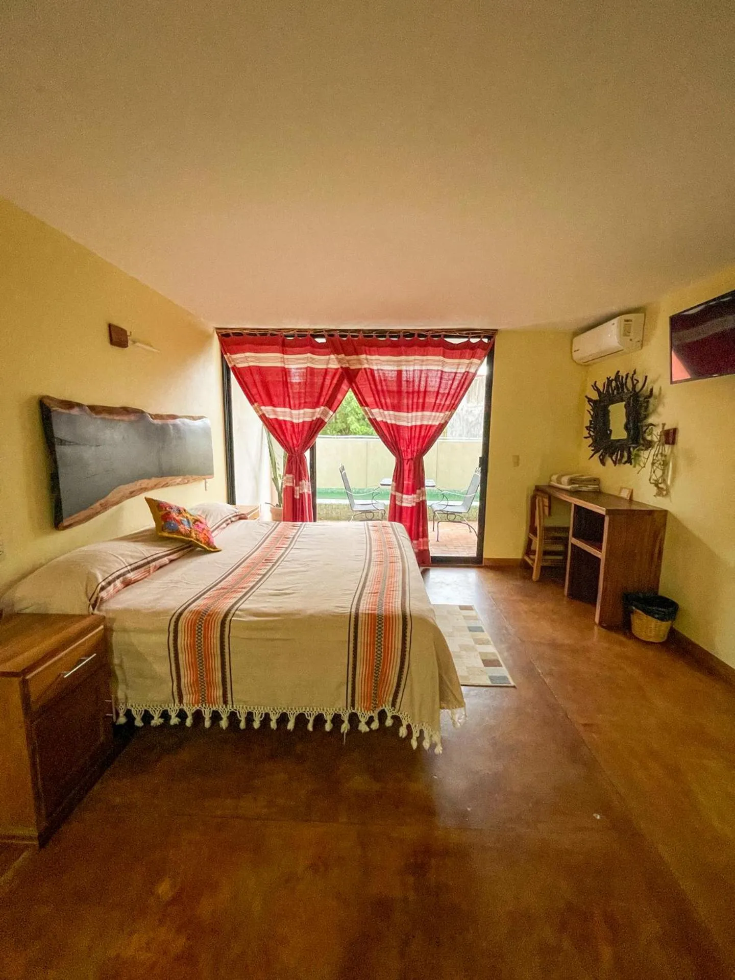 Bed in Madre Tierra Hotel & Coworking