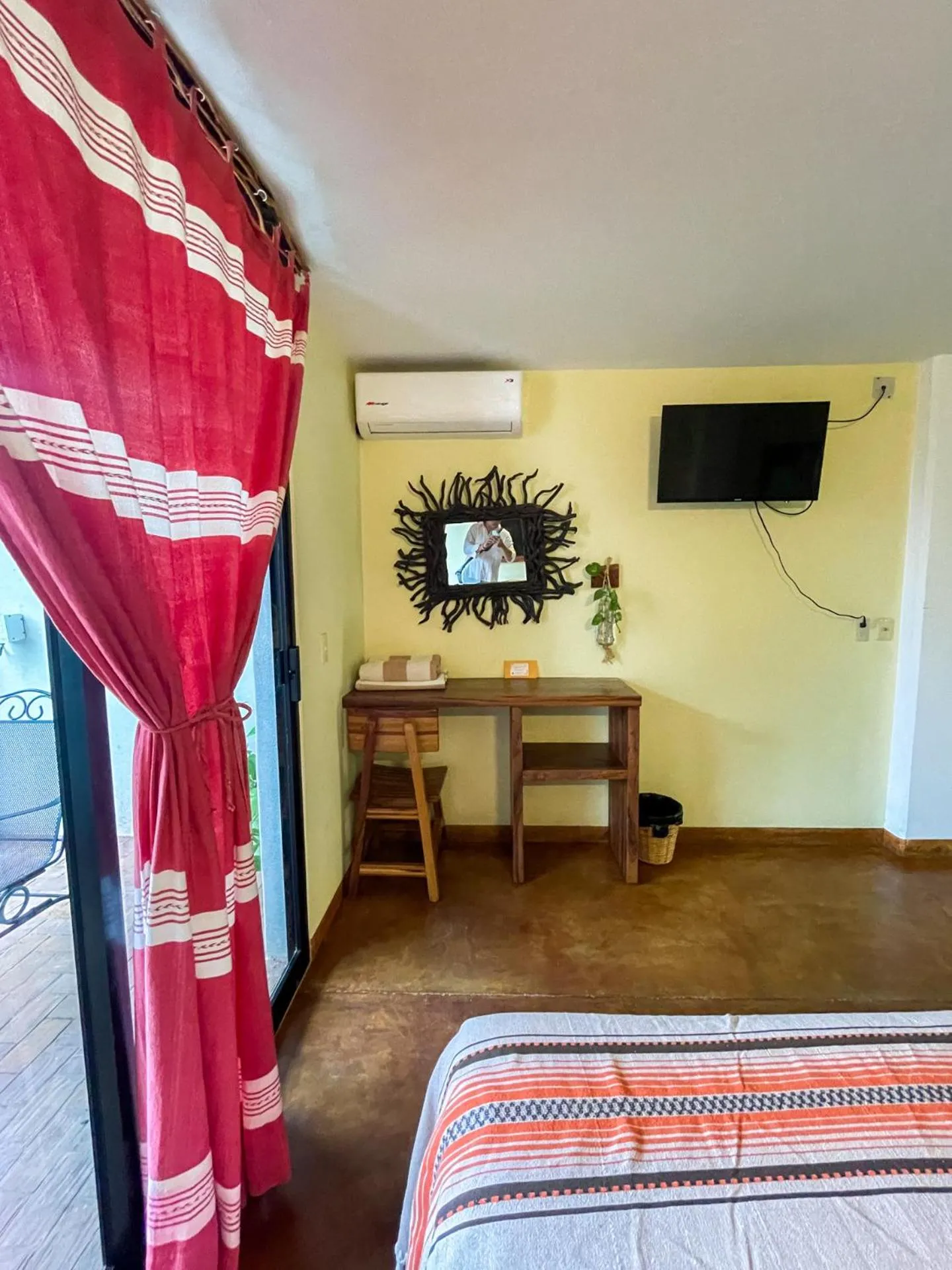 Bed in Madre Tierra Hotel & Coworking