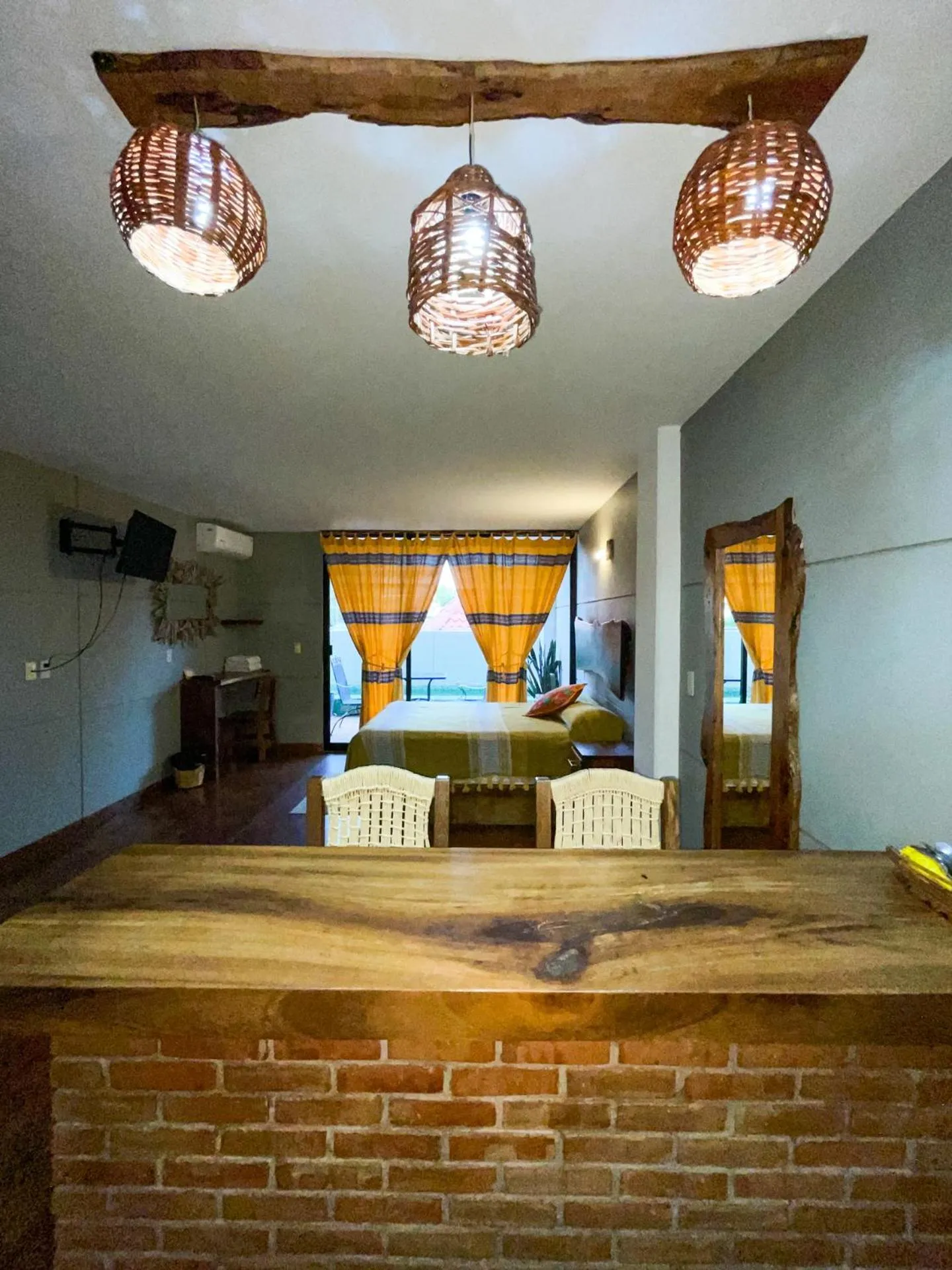Madre Tierra Hotel & Coworking