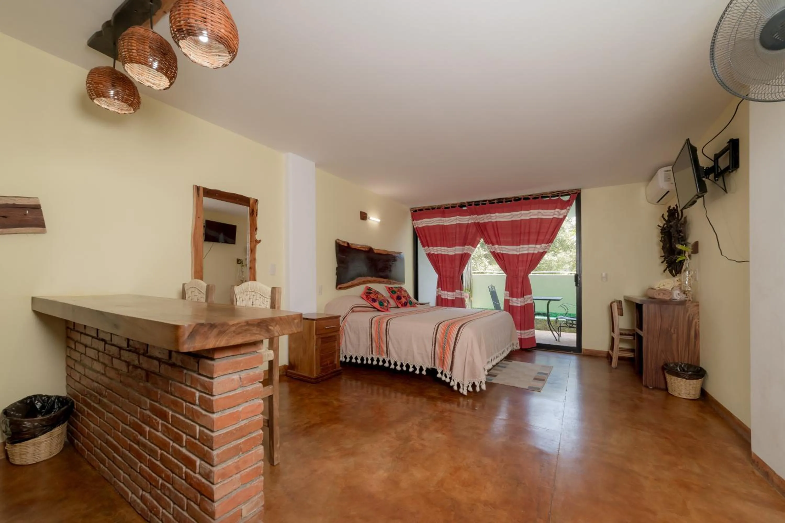 Bed in Madre Tierra Hotel & Coworking