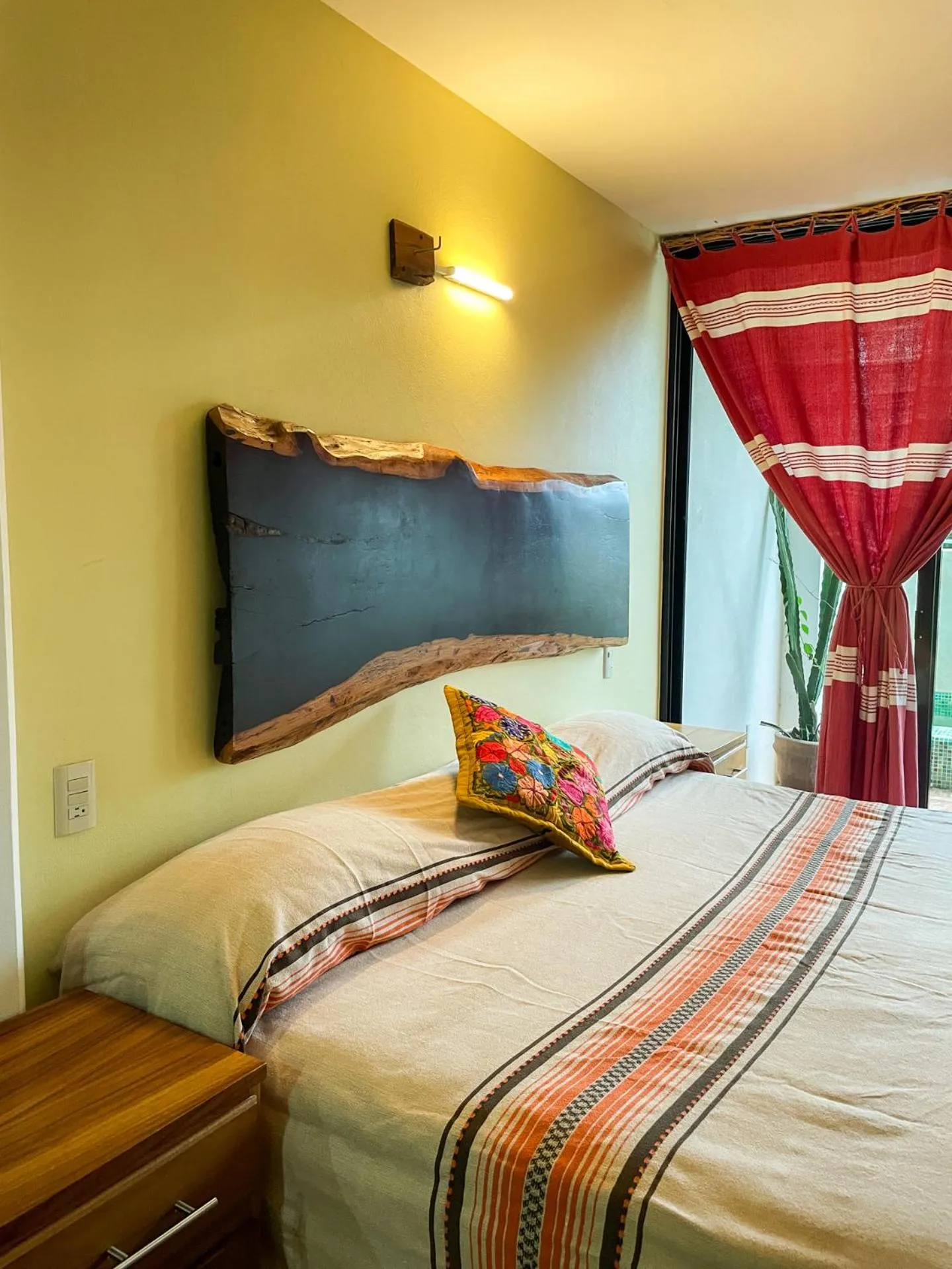 Bed in Madre Tierra Hotel & Coworking