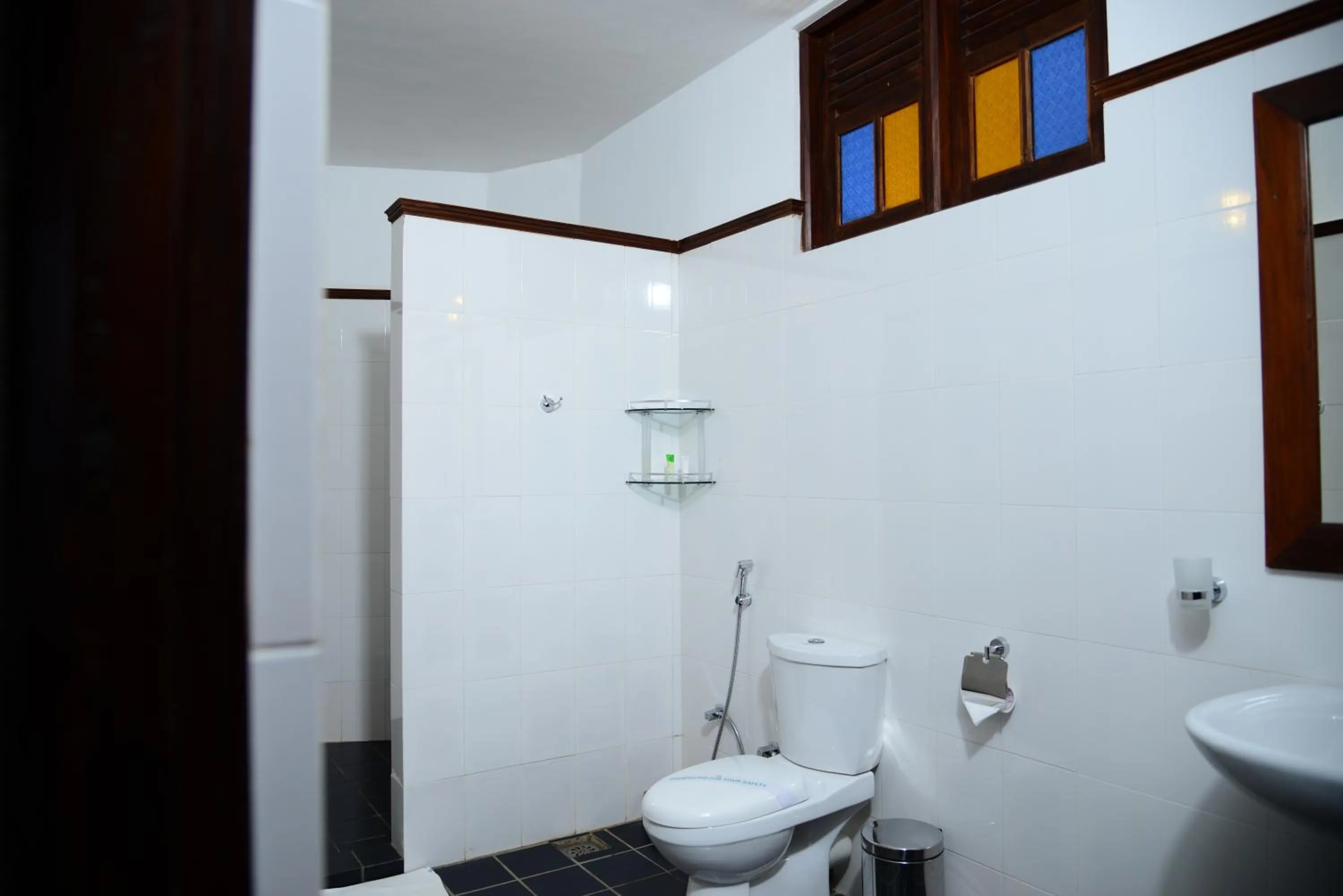 Toilet in Mount Royal