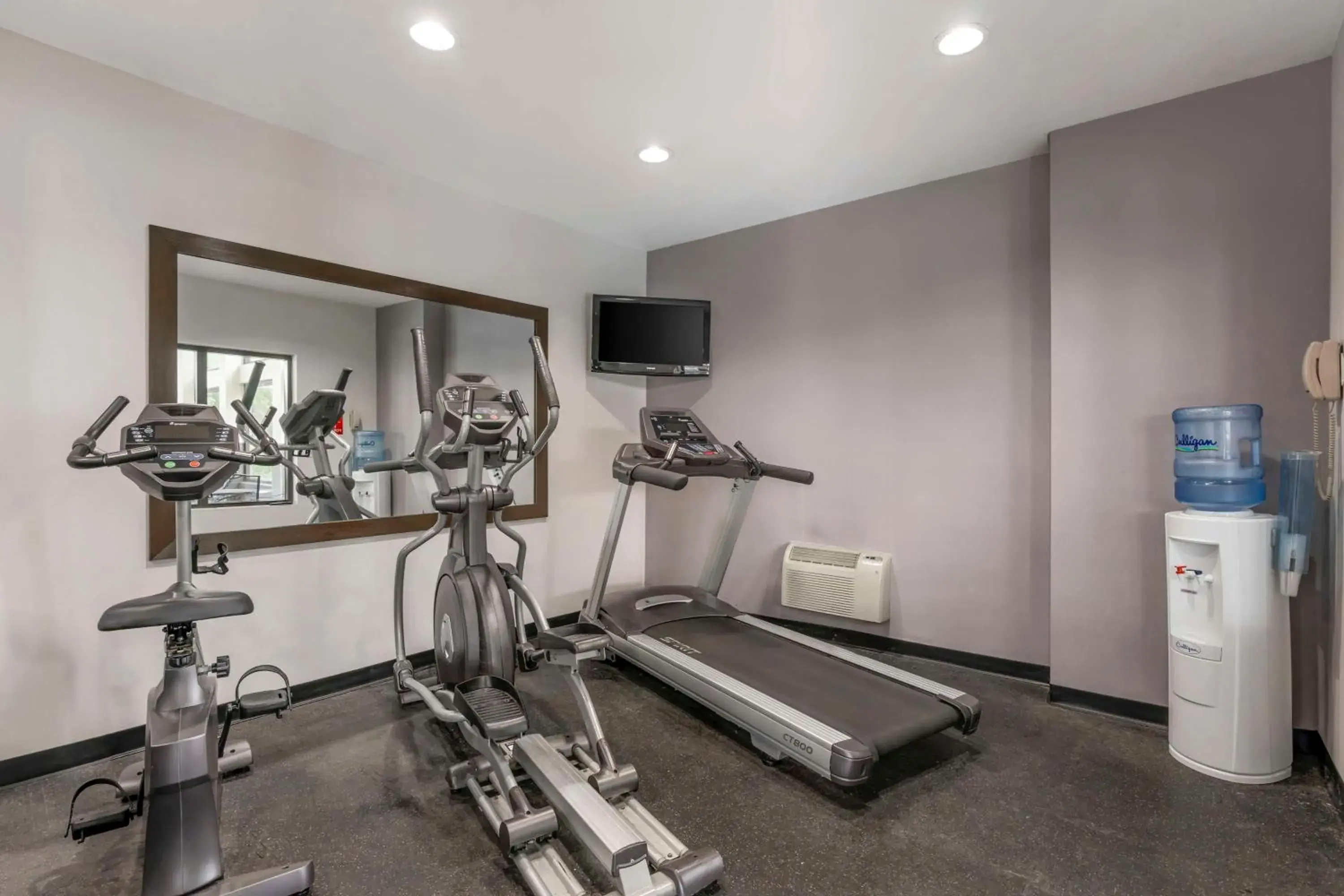 Fitness centre/facilities in Best Western Suites Columbus Fitness centre/facilities in Best Western Suites Columbus