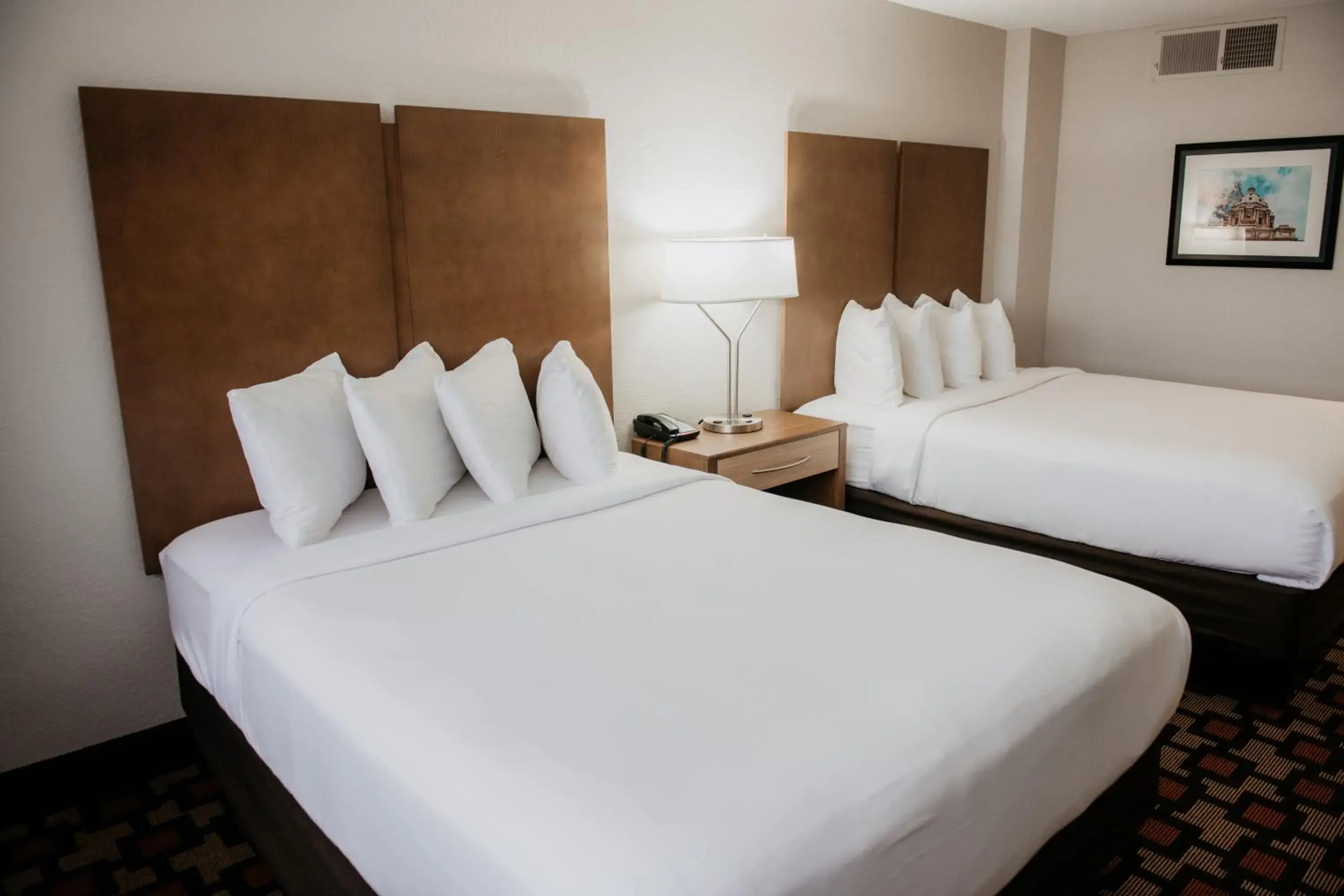 Queen Room with Two Queen Beds - Non-Smoking in Radisson Hotel St Paul Downtown Queen Room with Two Queen Beds - Non-Smoking in Radisson Hotel St Paul Downtown