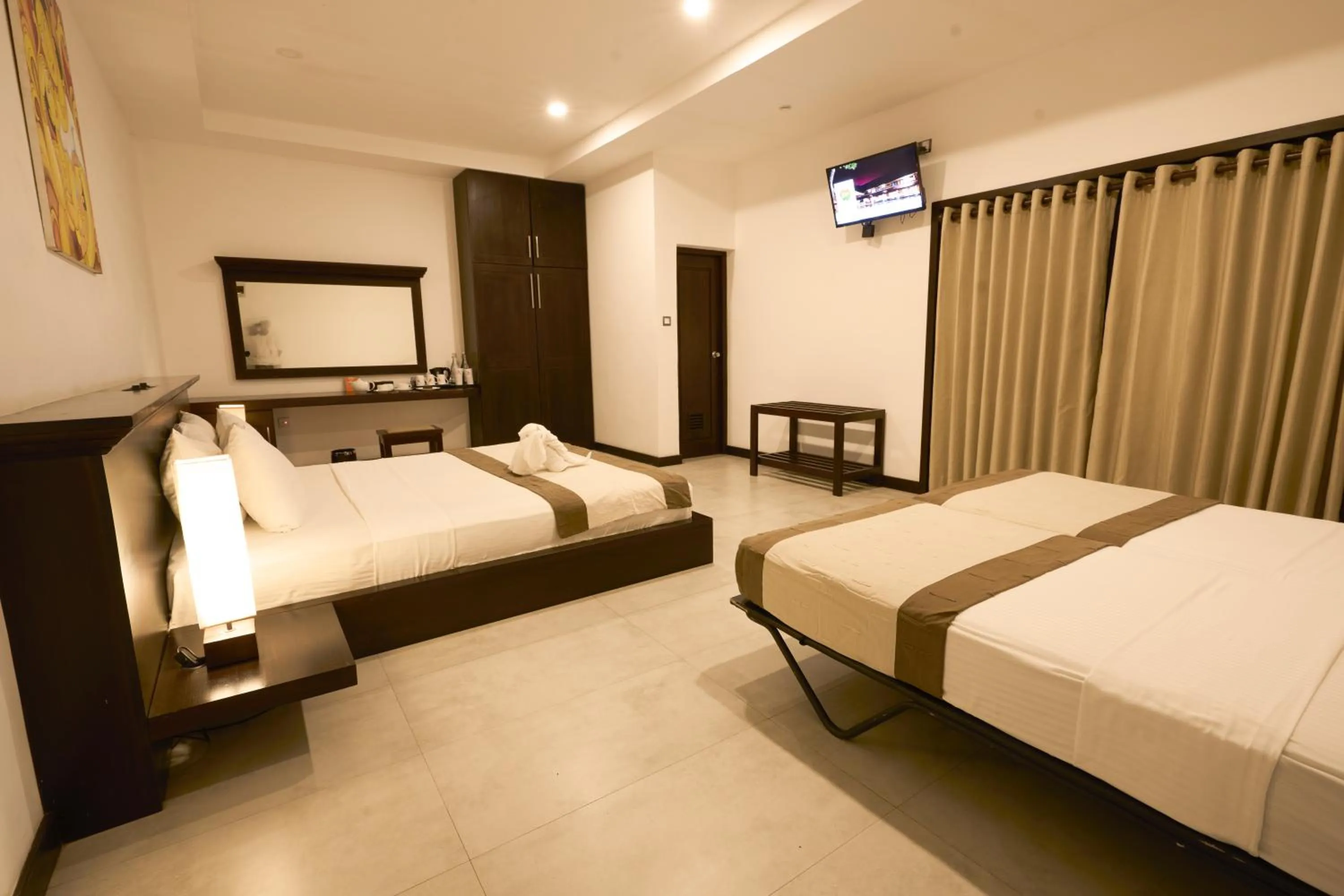 Bed in Rajarata Hotel Anuradhapura