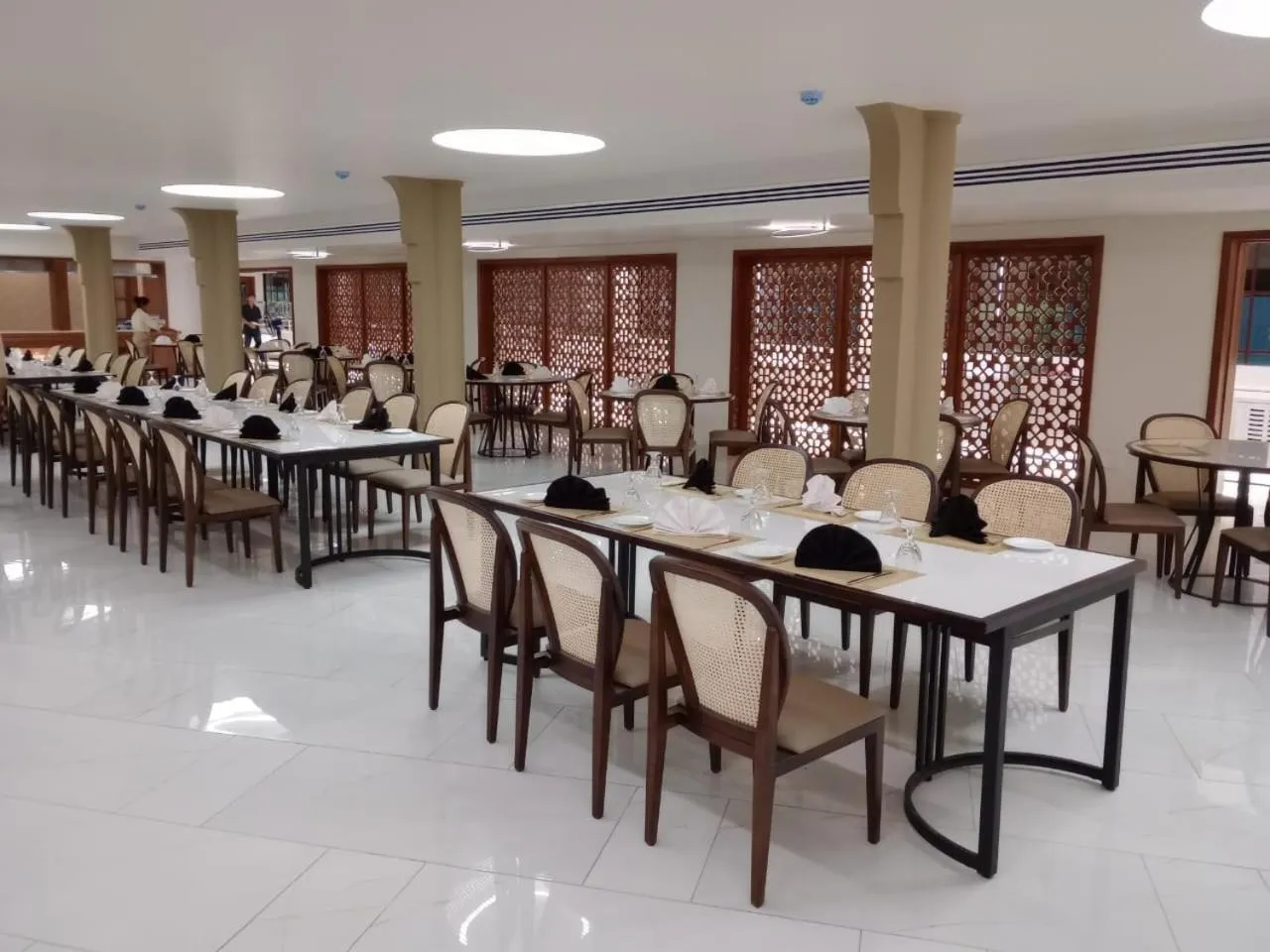 Restaurant/places to eat in Rajarata Hotel Anuradhapura