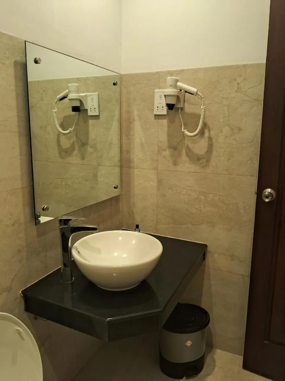 Bathroom in Rajarata Hotel Anuradhapura