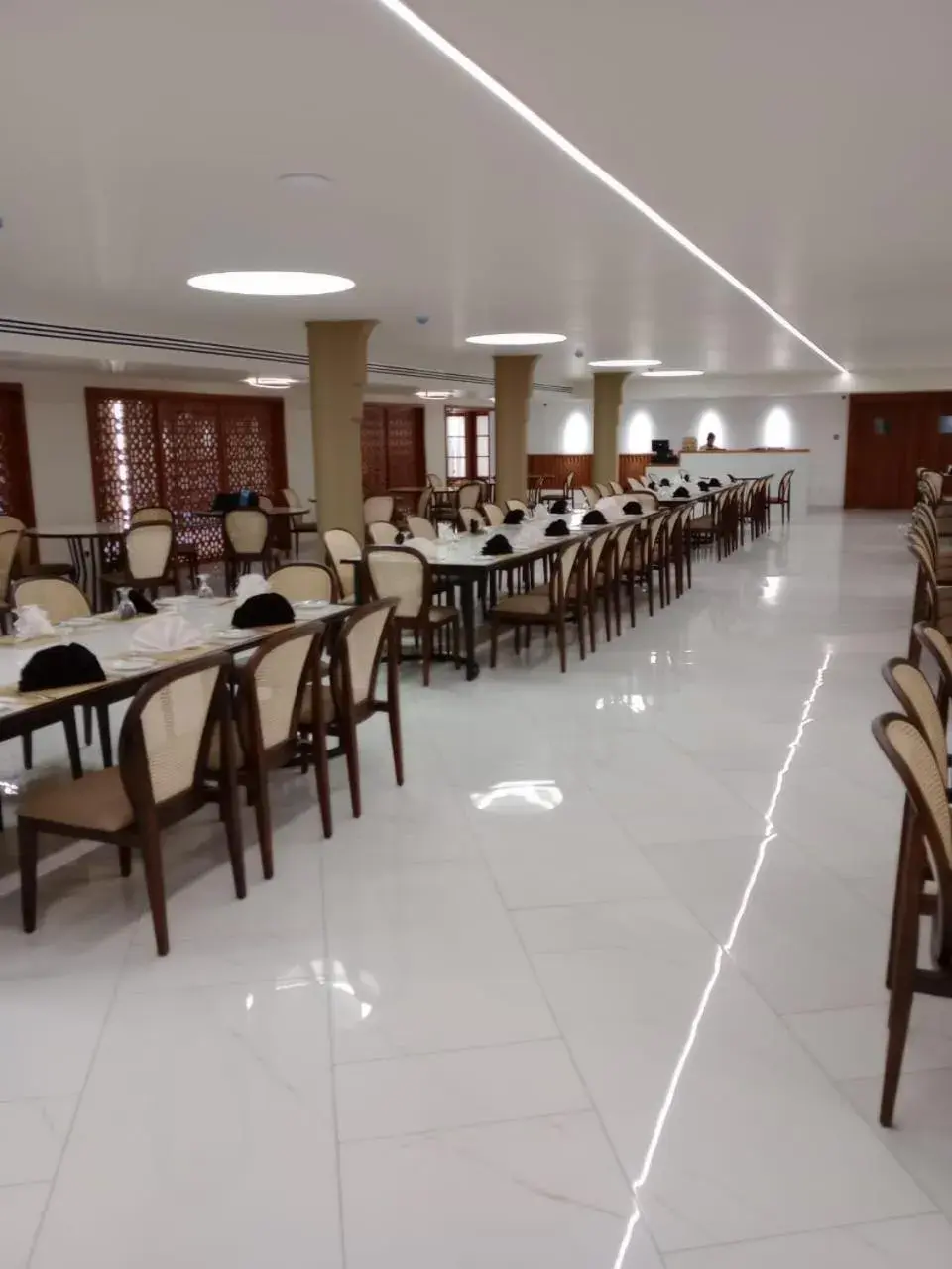 Restaurant/places to eat in Rajarata Hotel Anuradhapura Restaurant/places to eat in Rajarata Hotel Anuradhapura